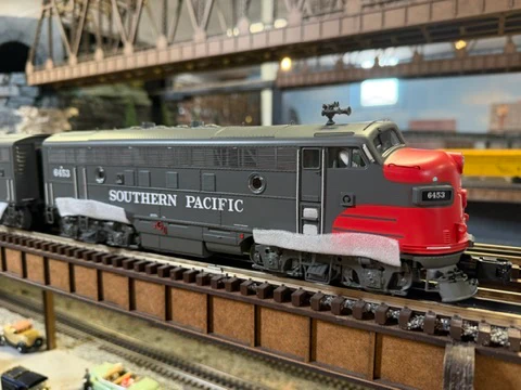 MTH 20-21999-1 - F-7 A Unit Diesel Engine "Southern Pacific" #6453 w/ PS3 - Image 3