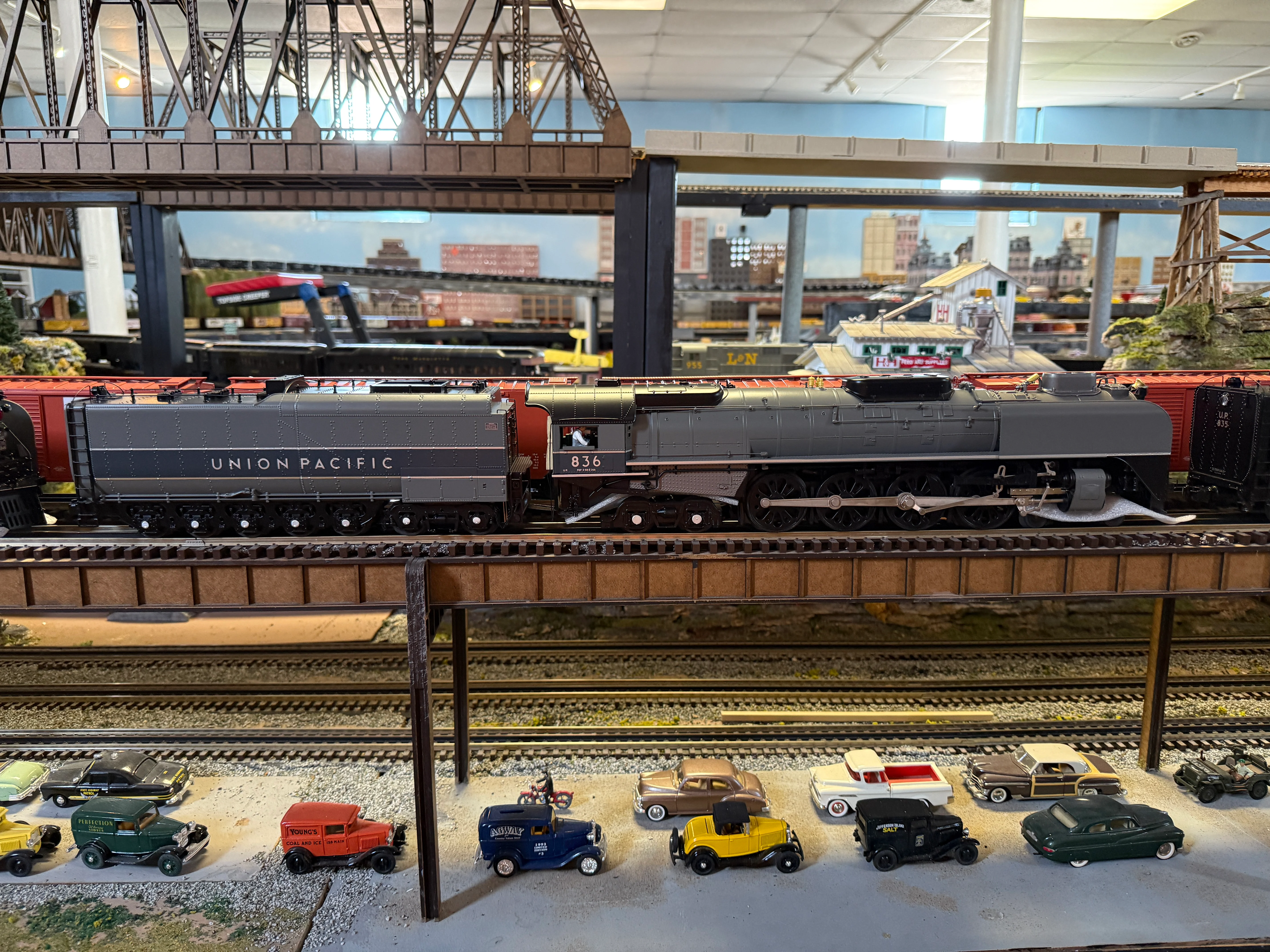 MTH 20-3961-1 - FEF 4-8-4 Northern Steam Engine "Union Pacific" #836 w/ PS3 (TT Gray w/Silver Stripes) - Image 4