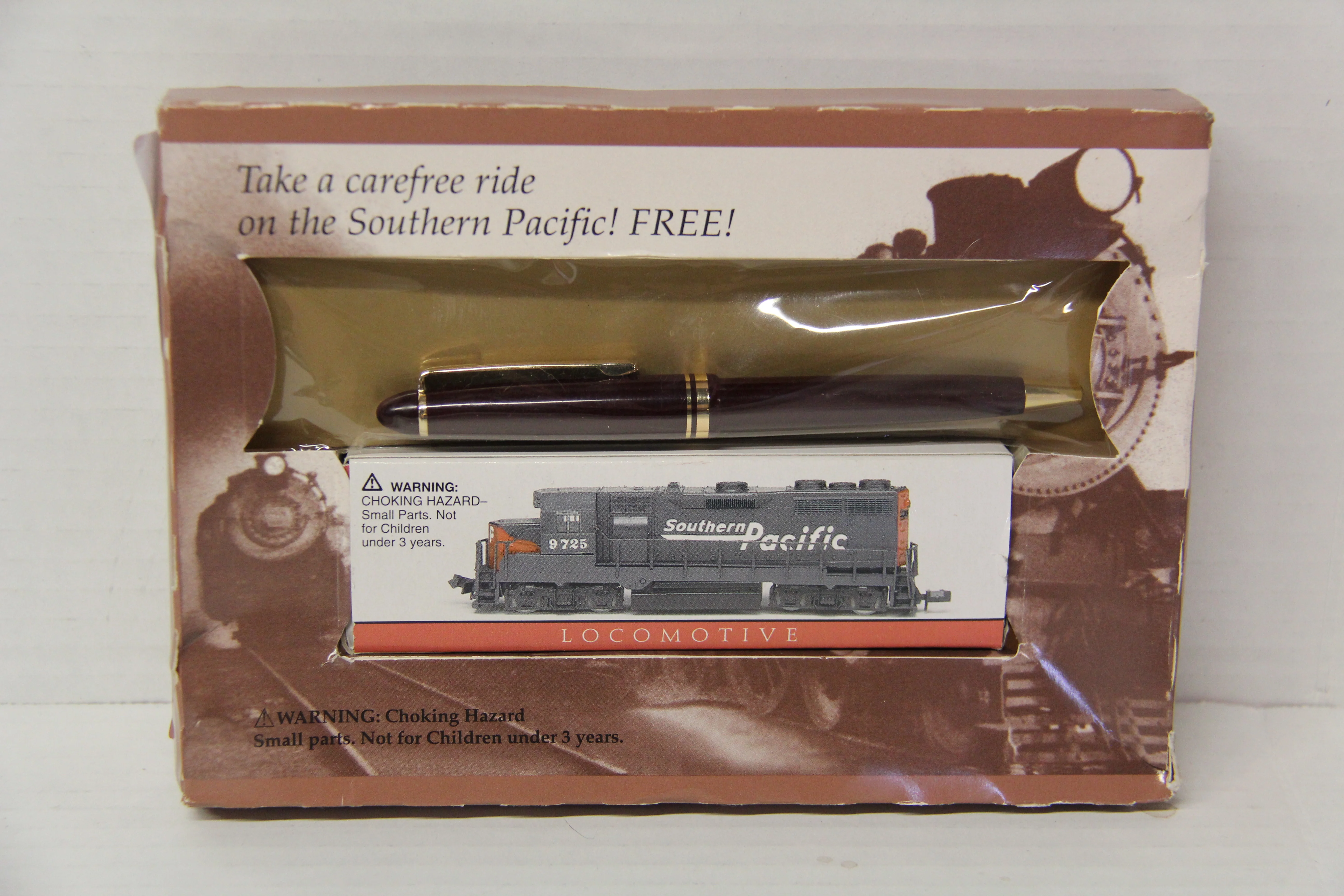 2001 Reader's Digest Southern Pacific Locomotive #9725 & Pen Gift Set-Second hand-M7134 - Image 3
