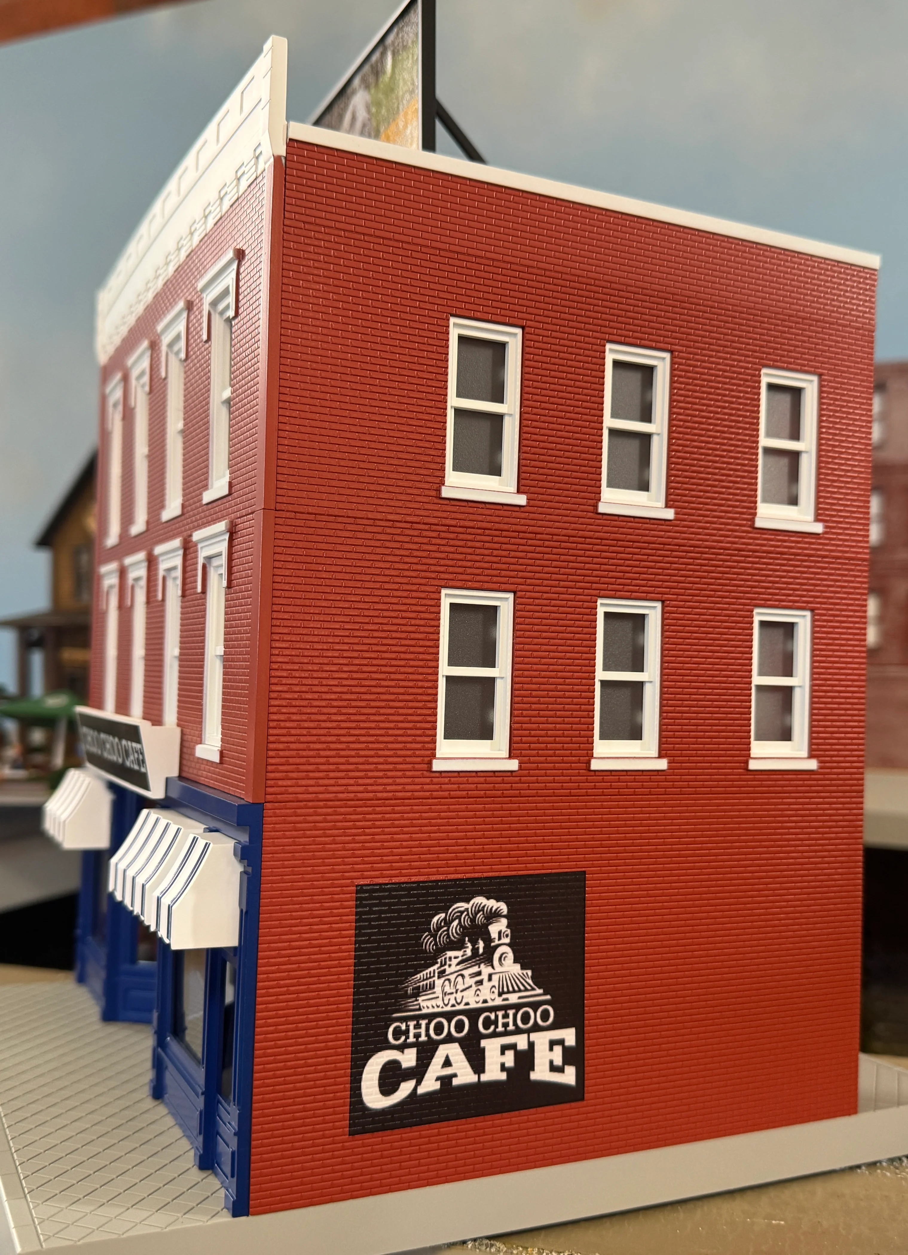 MTH 30-90669 - 3-Story City Building - "The Choo Choo Cafe" - Custom Run for MrMuffin'sTrains - Image 3