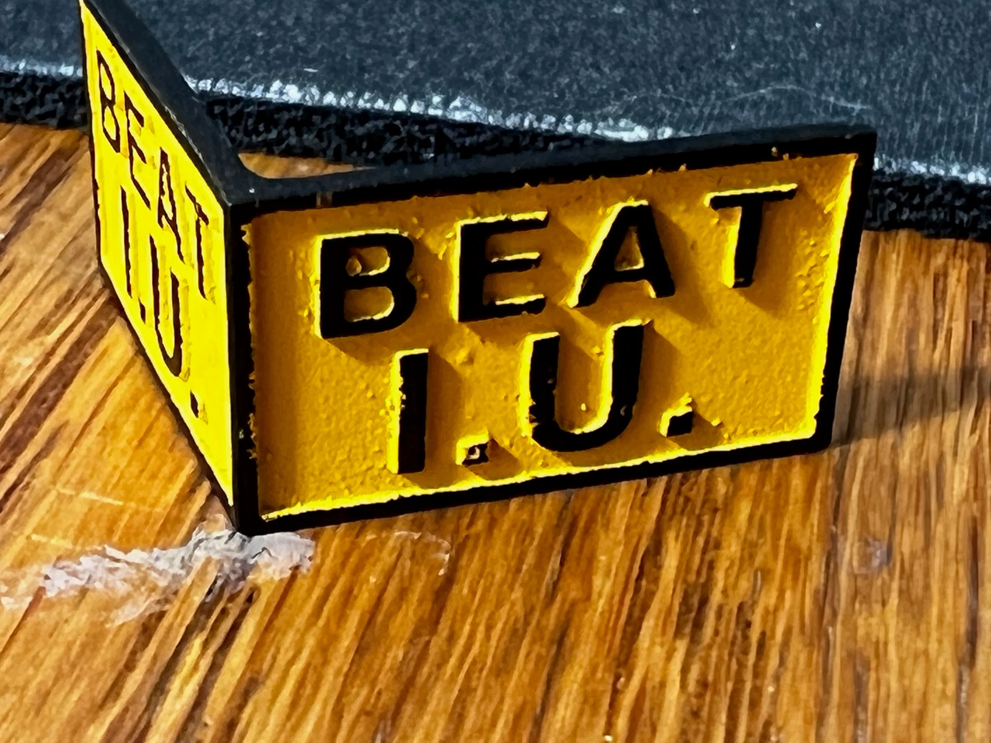 3D Printed - Sign Board "Beat IU" - Image 3