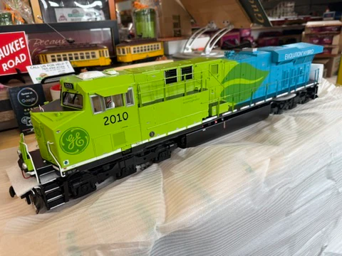 MTH 70-2188-1 - ES44AC Diesel Engine "General Electric" #2010 w/ PS3 - Image 3
