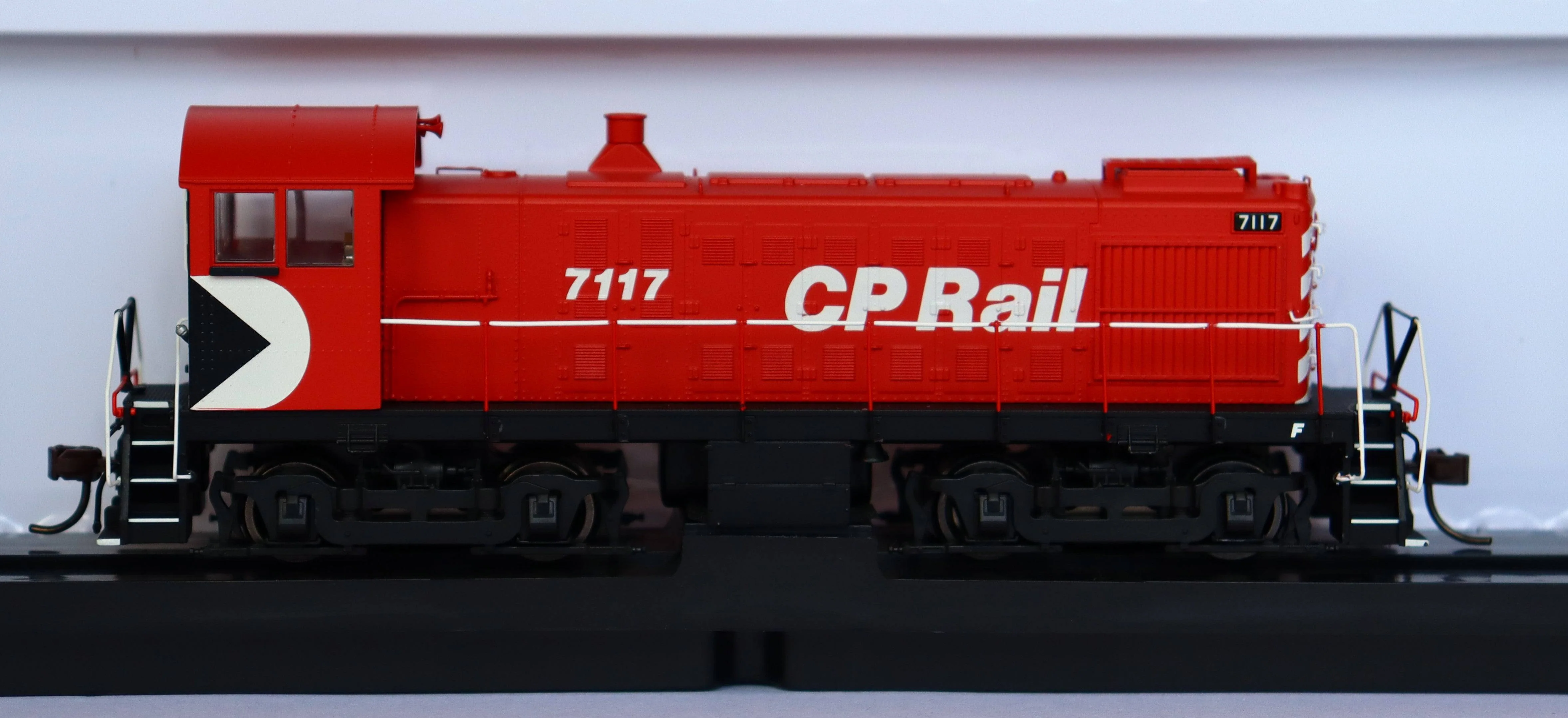 Atlas HO 10003832 - Gold Model - S-4 Diesel Locomotive "CP Rail" #7117 - Image 2
