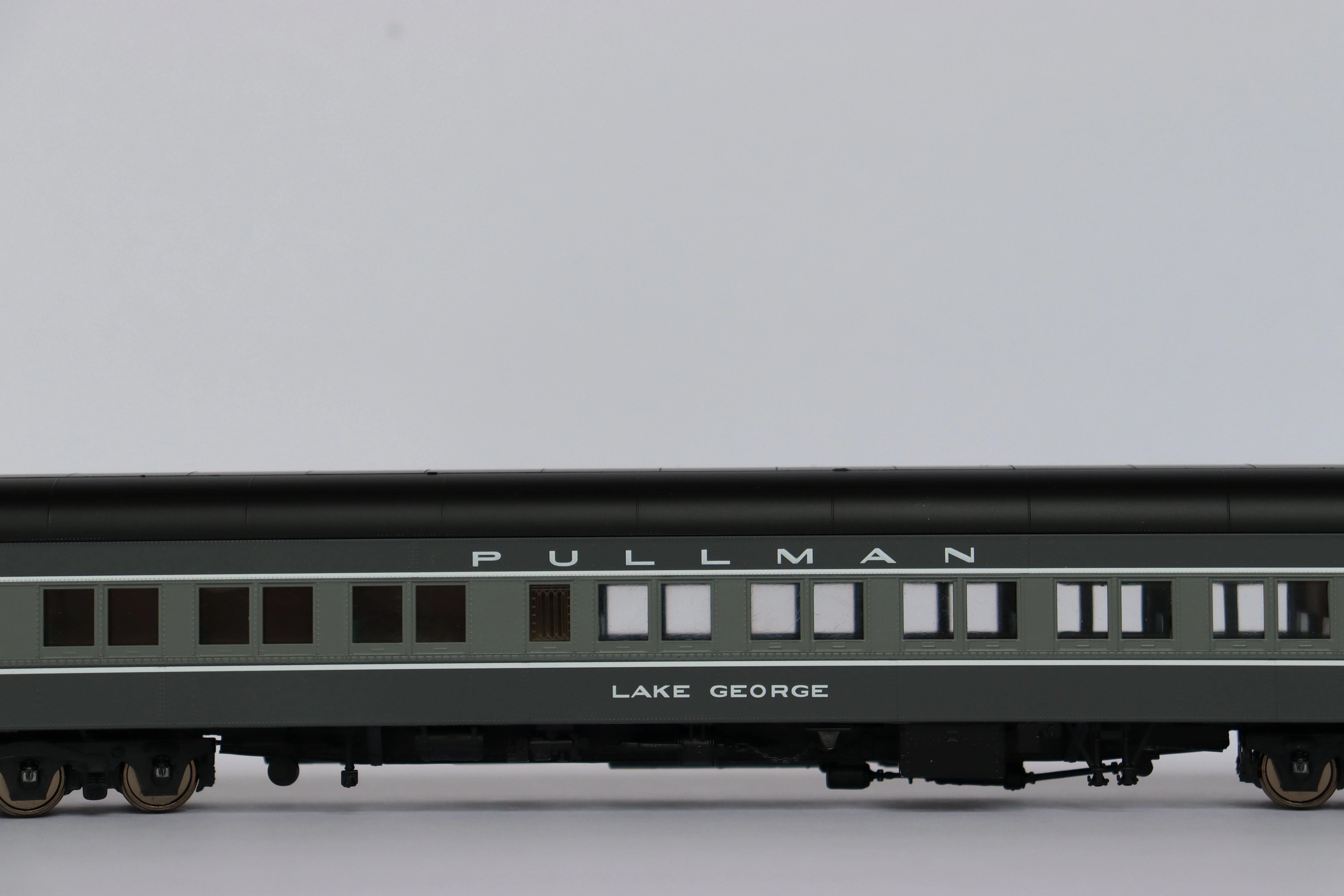 Atlas HO 20006418 - 10-1-2 Pullman Sleeper Passenger Car "Pullman" #Lake George - Image 2