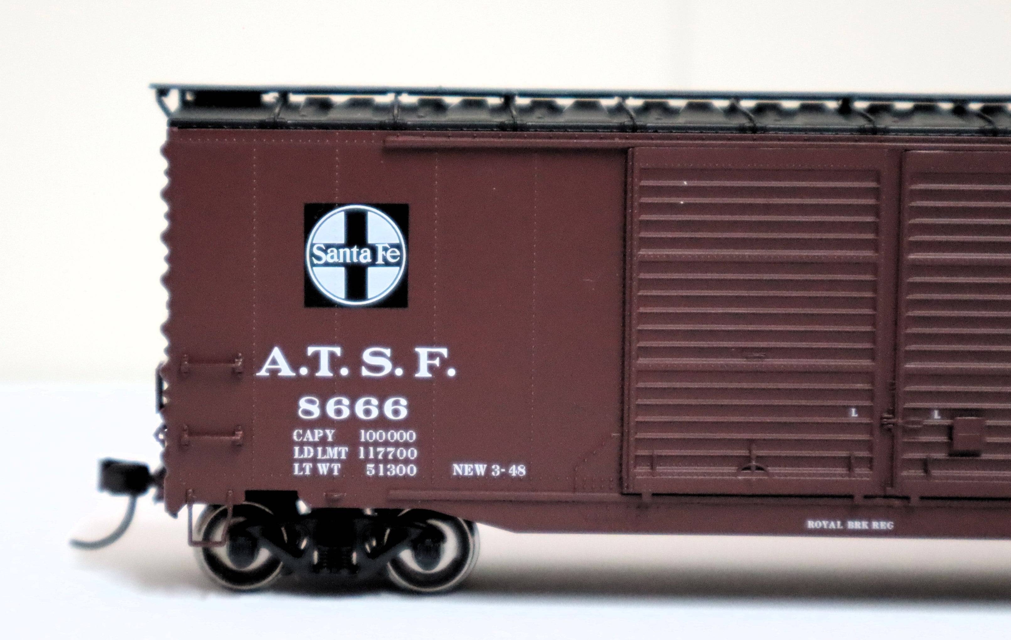 Atlas HO 20006591 - Master - 50' Postwar Double Door Boxcar "Santa Fe" #8734 (El Capitan) - Image 2