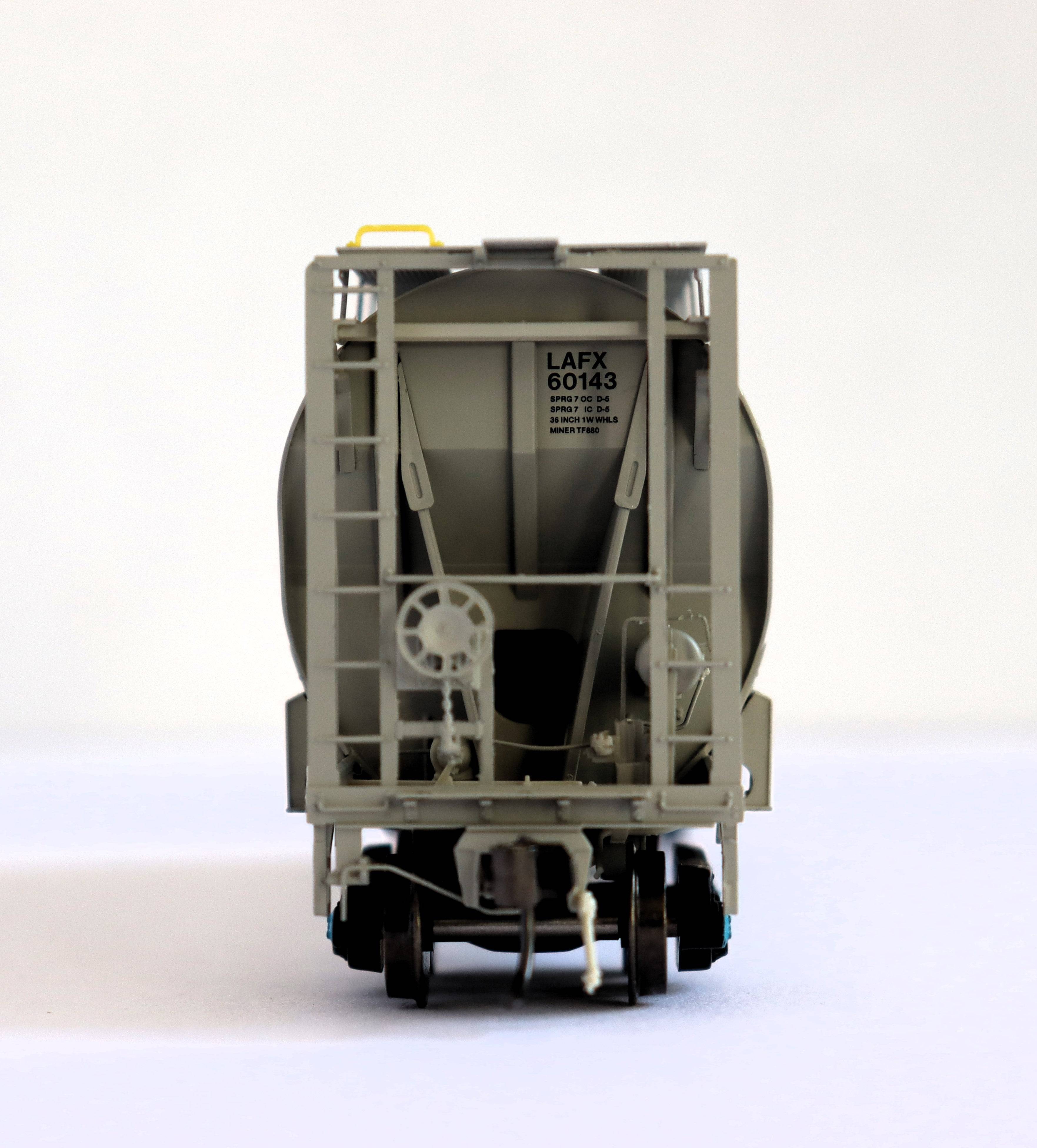 Atlas HO 20006847 - Trinity 3230 Covered Hopper Car "LaFarge North America" #60164 (LAFX) - Image 3