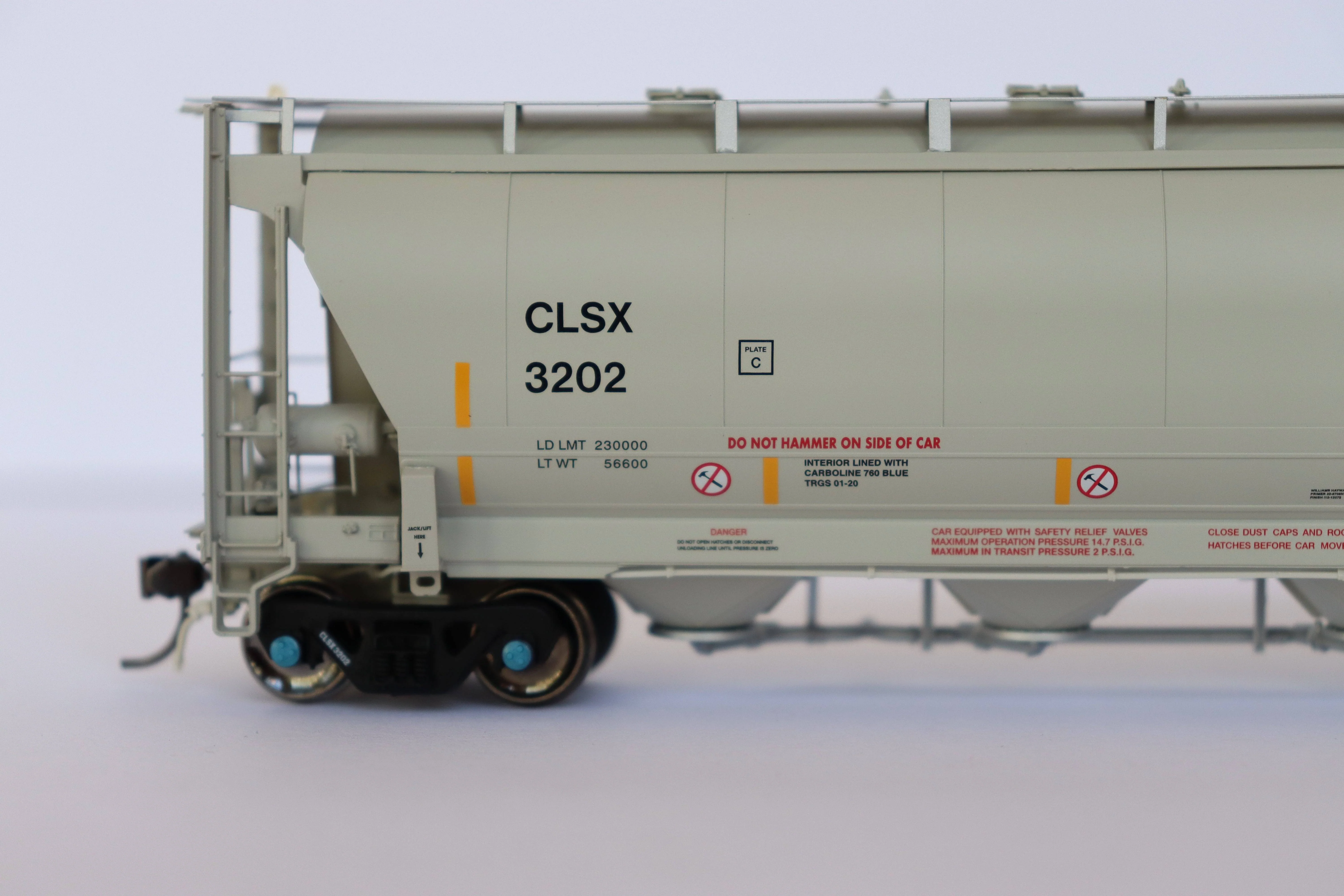 Atlas HO 20006852 - Trinity 3230 Covered Hopper Car "Cargill Salt" #3211 (CLSX) - Image 2