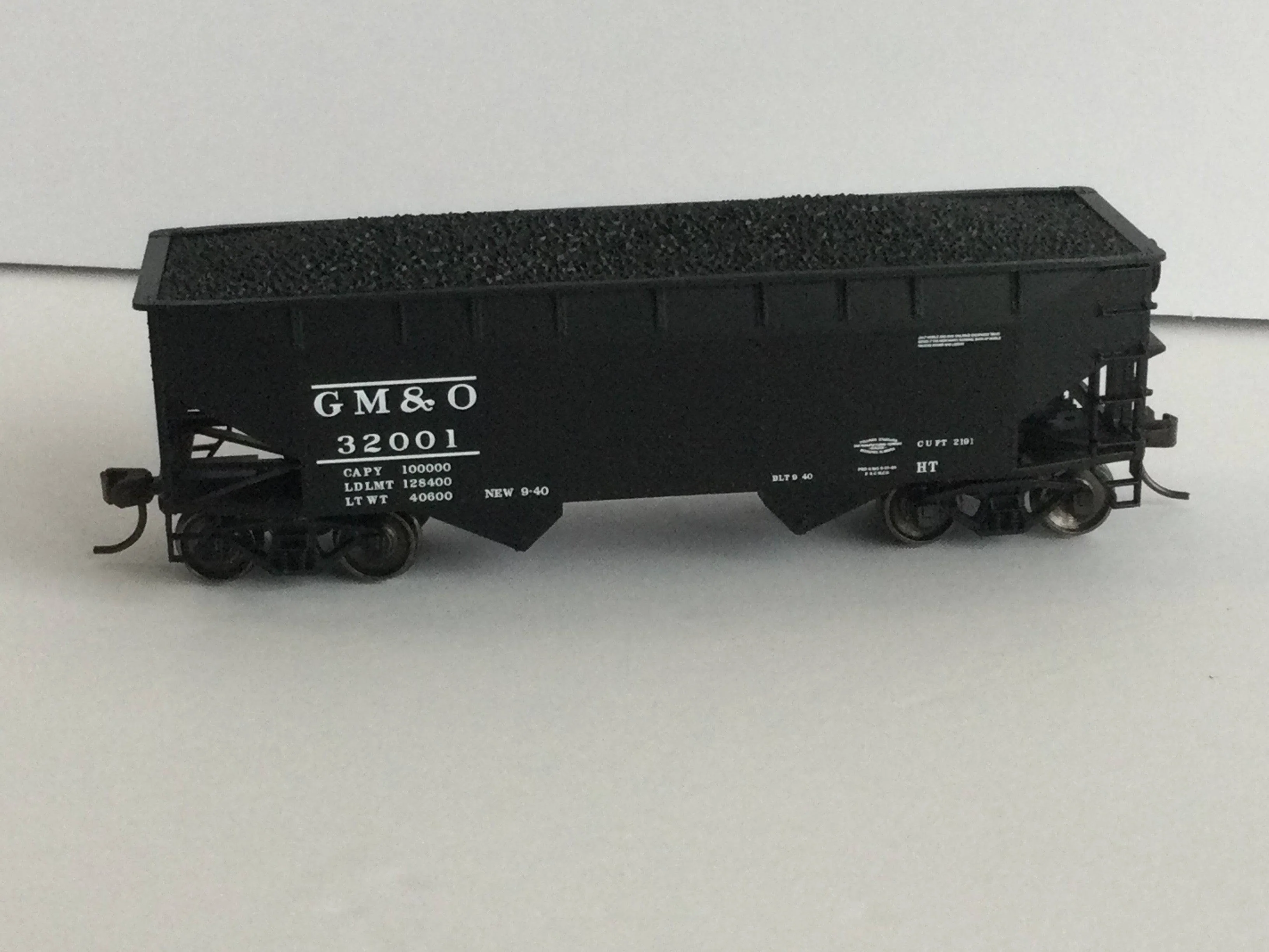 Atlas HO 20007433 - Trainman - 2-Bay Offset Hopper "Gulf, Mobile & Ohio" #32001