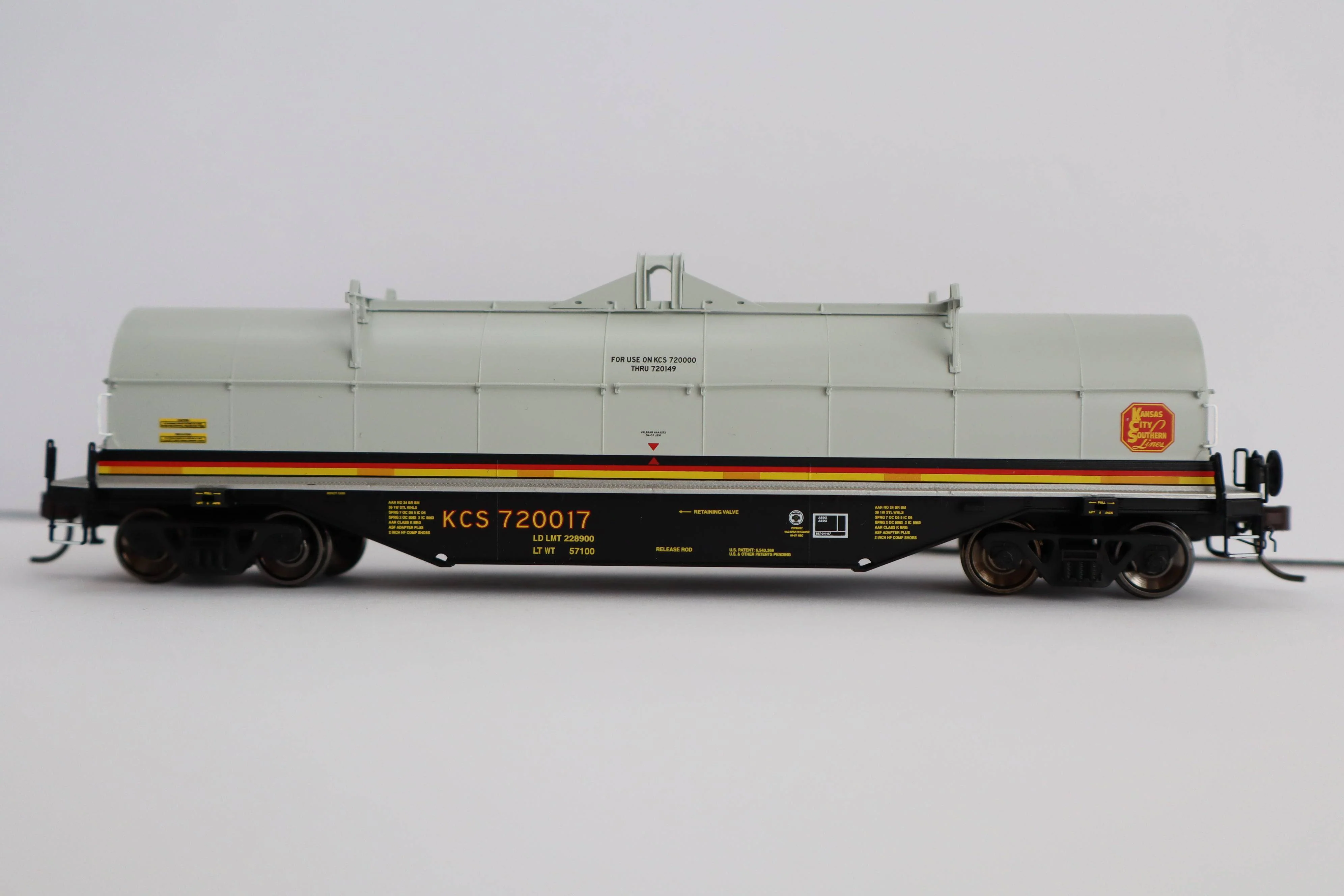 Atlas HO 20007465 - Master - 42' Coil Steel Car "Kansas City Southern" #720017