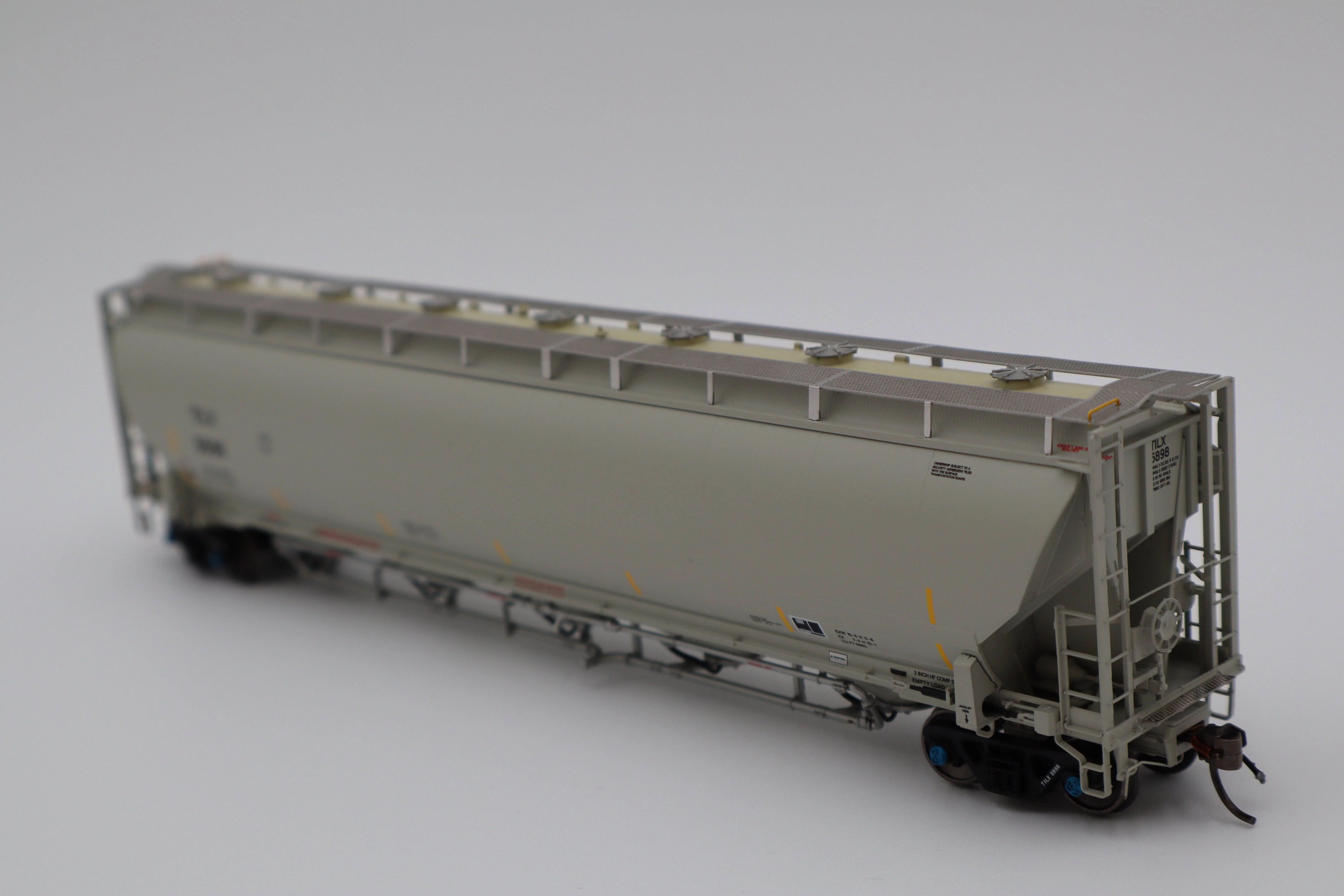 Atlas HO 20007508 - Master Trinity 5660 PD Covered Hopper - 'Trinity Industries Leasing (TILX)' - #5986 - Image 2