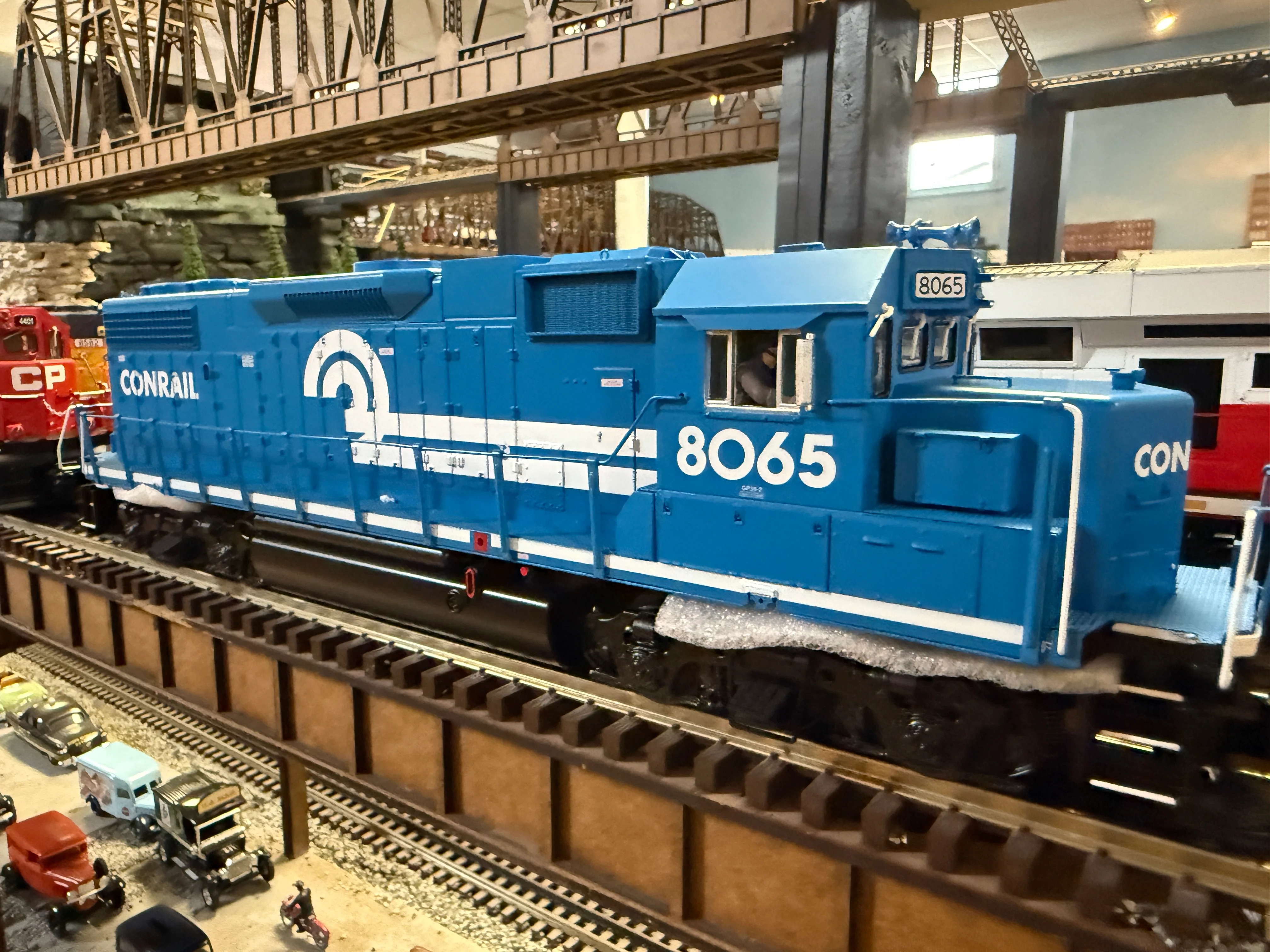 Atlas O 30138347 - Premier - GP38-2 Diesel Locomotive "Conrail" #8065 - Image 2