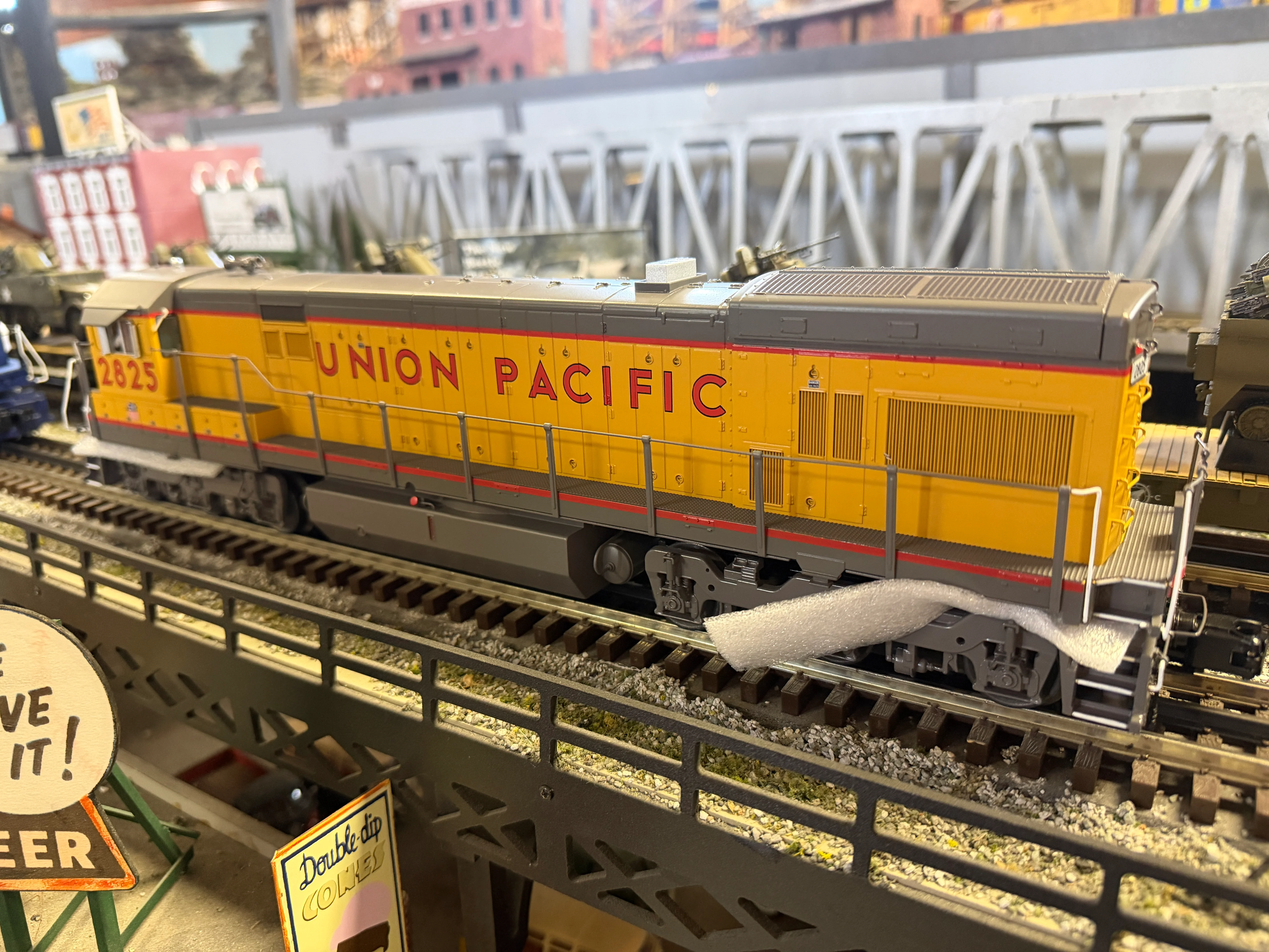 Atlas O 30138509 - Premier - U30C Diesel Locomotive "Union Pacific" #2952 - Image 5