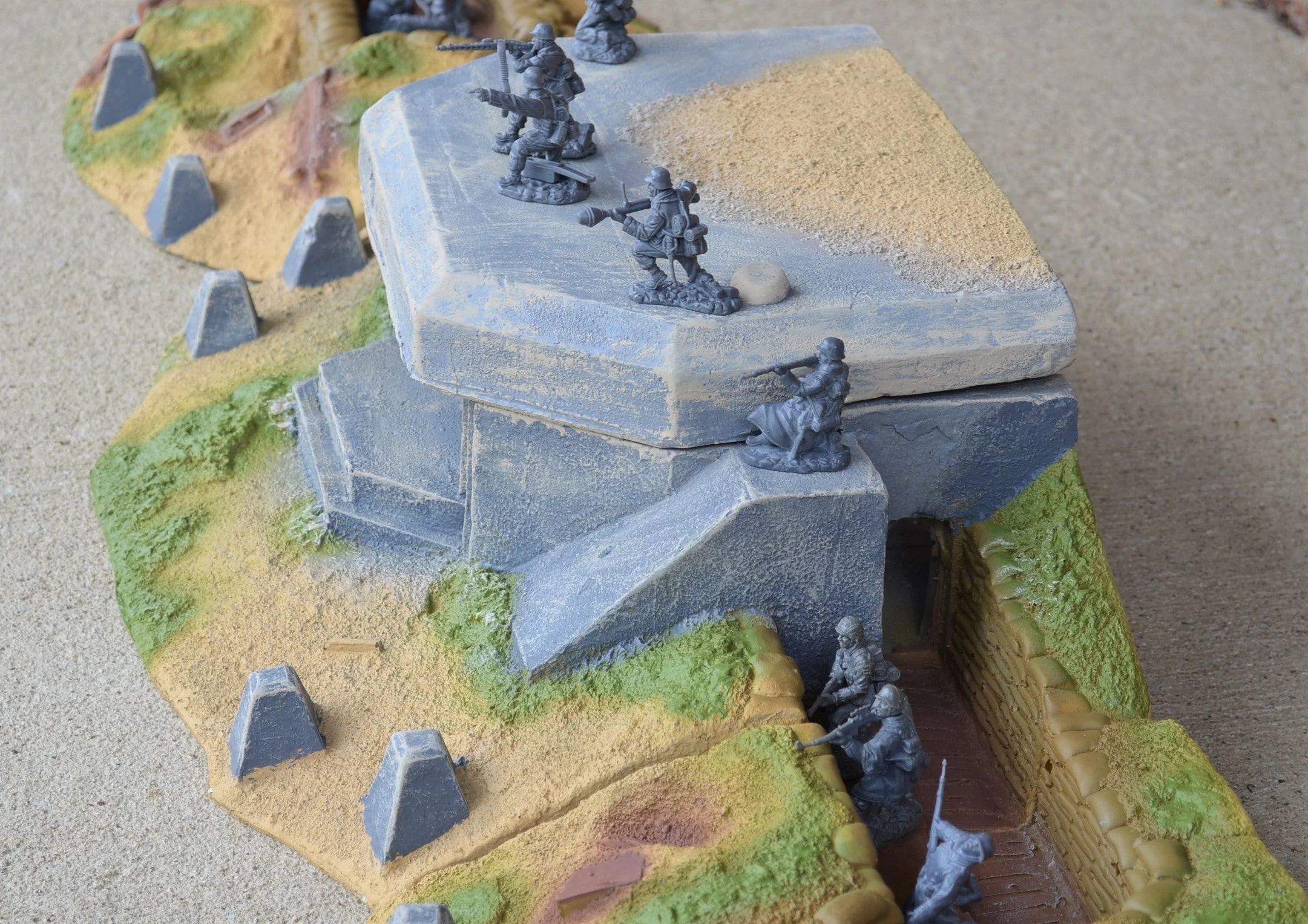 Atherton Scenics ATH 9909-BBC D Day German Beach Bunker -3 Set-Second hand-M7355 - Image 2
