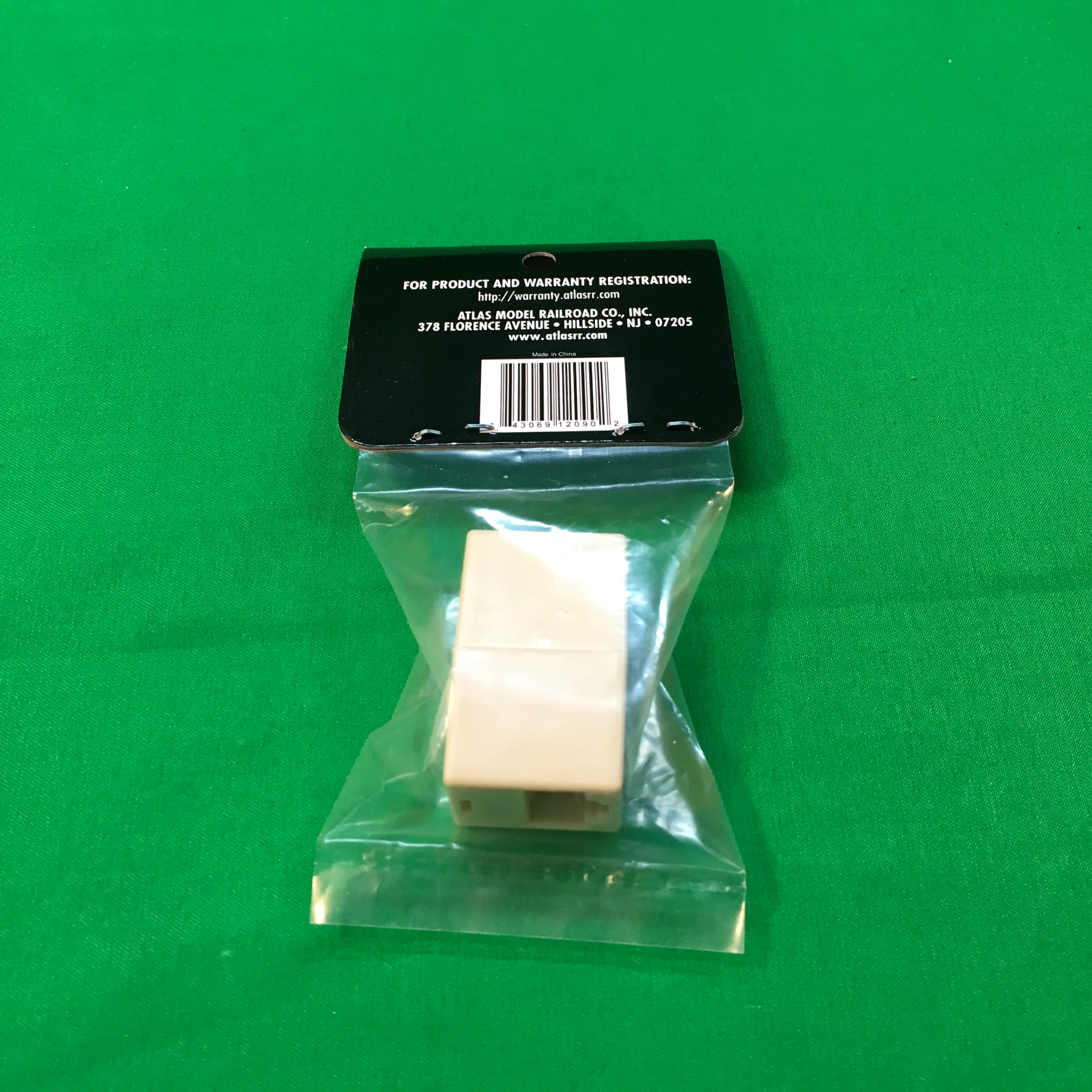 Atlas O 70 000 060 - SCB Interconnect Cable Connector - Image 2