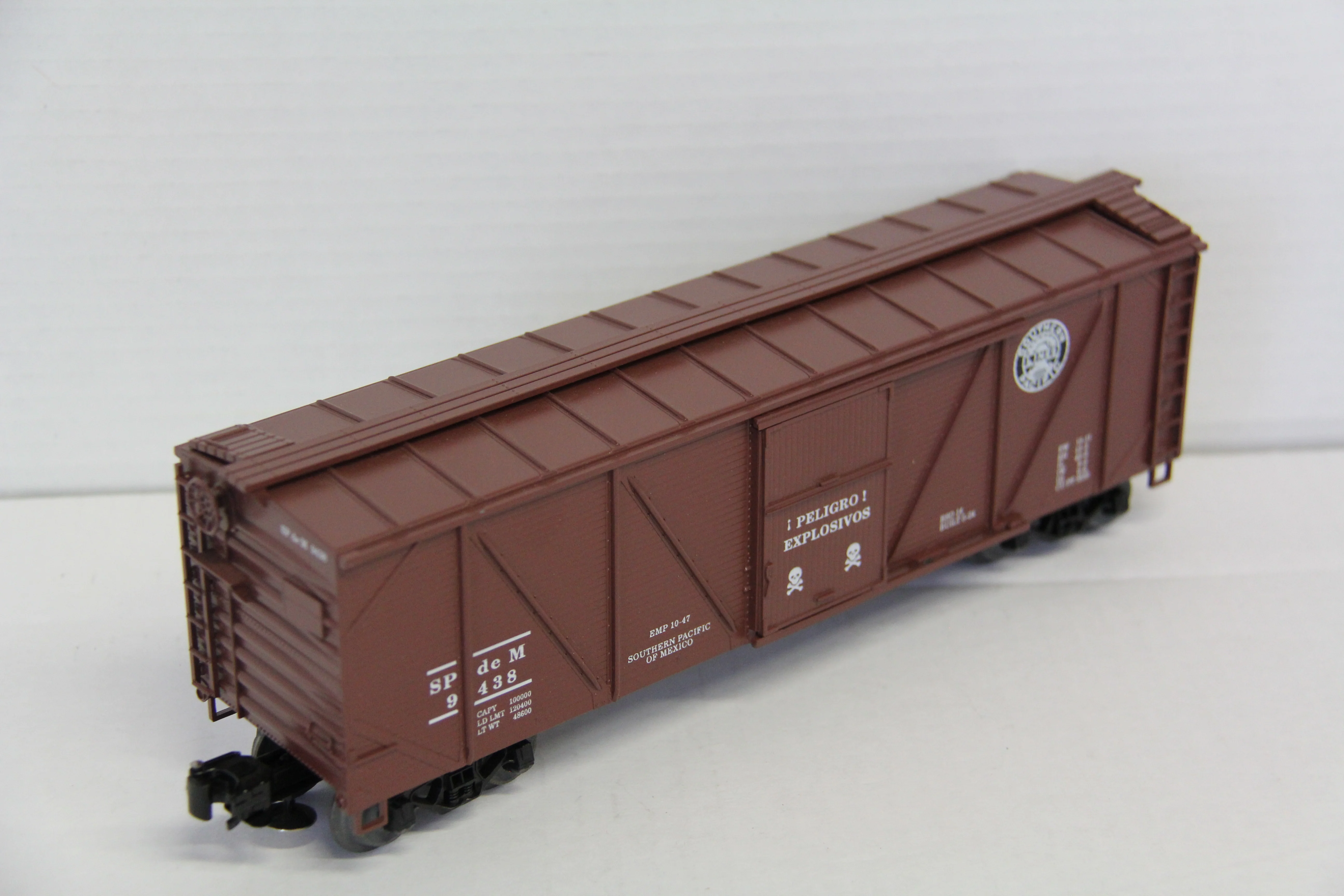 Crown Model Products #438 Southern Pacific of Mexico "Explosives" OB Boxcar- Hi Rail-Second hand-M7513 - Image 2