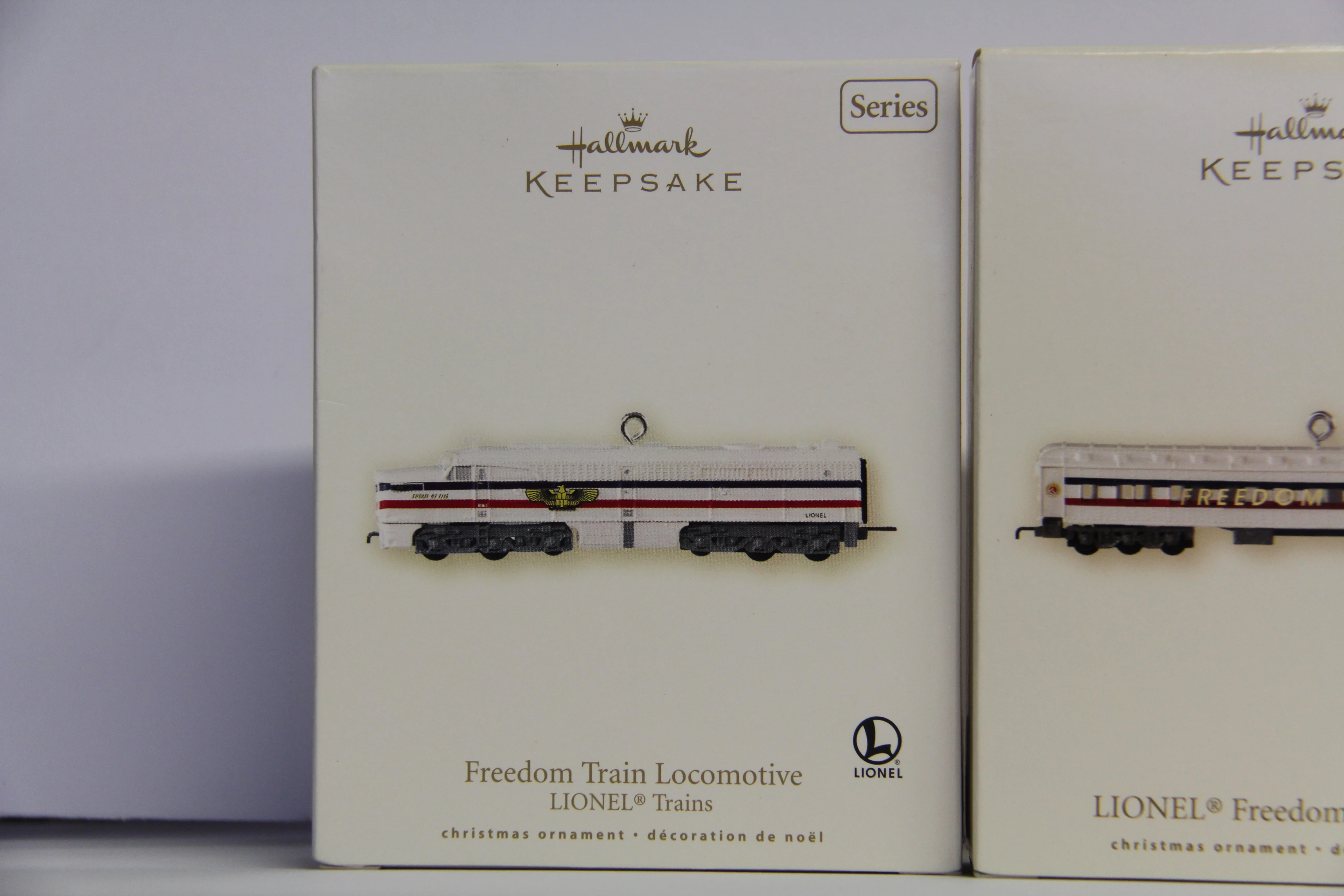 Hallmark Keepsake Series Freedom Train 3 Set Ornaments-Second hand-M7122 - Image 2