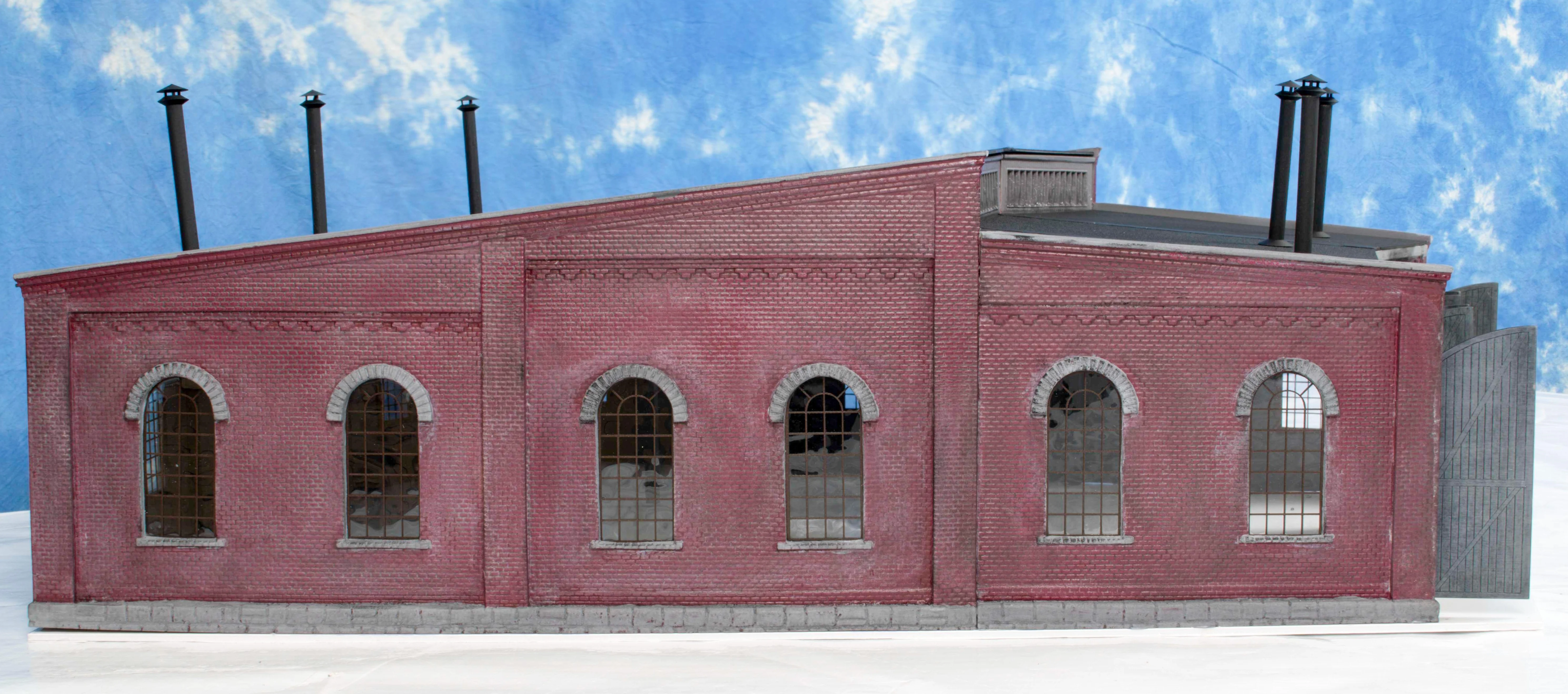 Korber Models #320 - O Scale - 3 Stall Locomotive Roundhouse Kit - Image 3