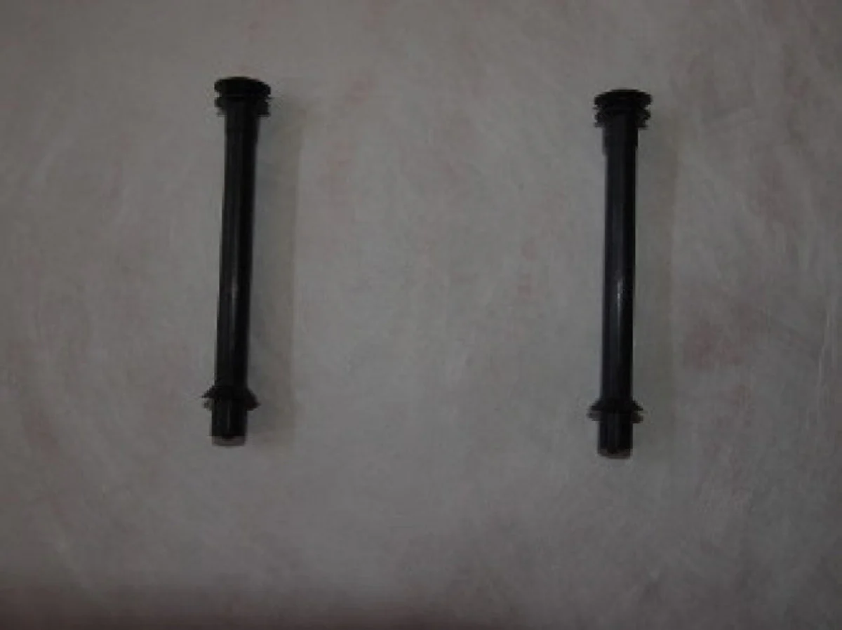 Korber Models #1020 - HO/O Scale - Chimneys/Smokestacks (2-Pack)