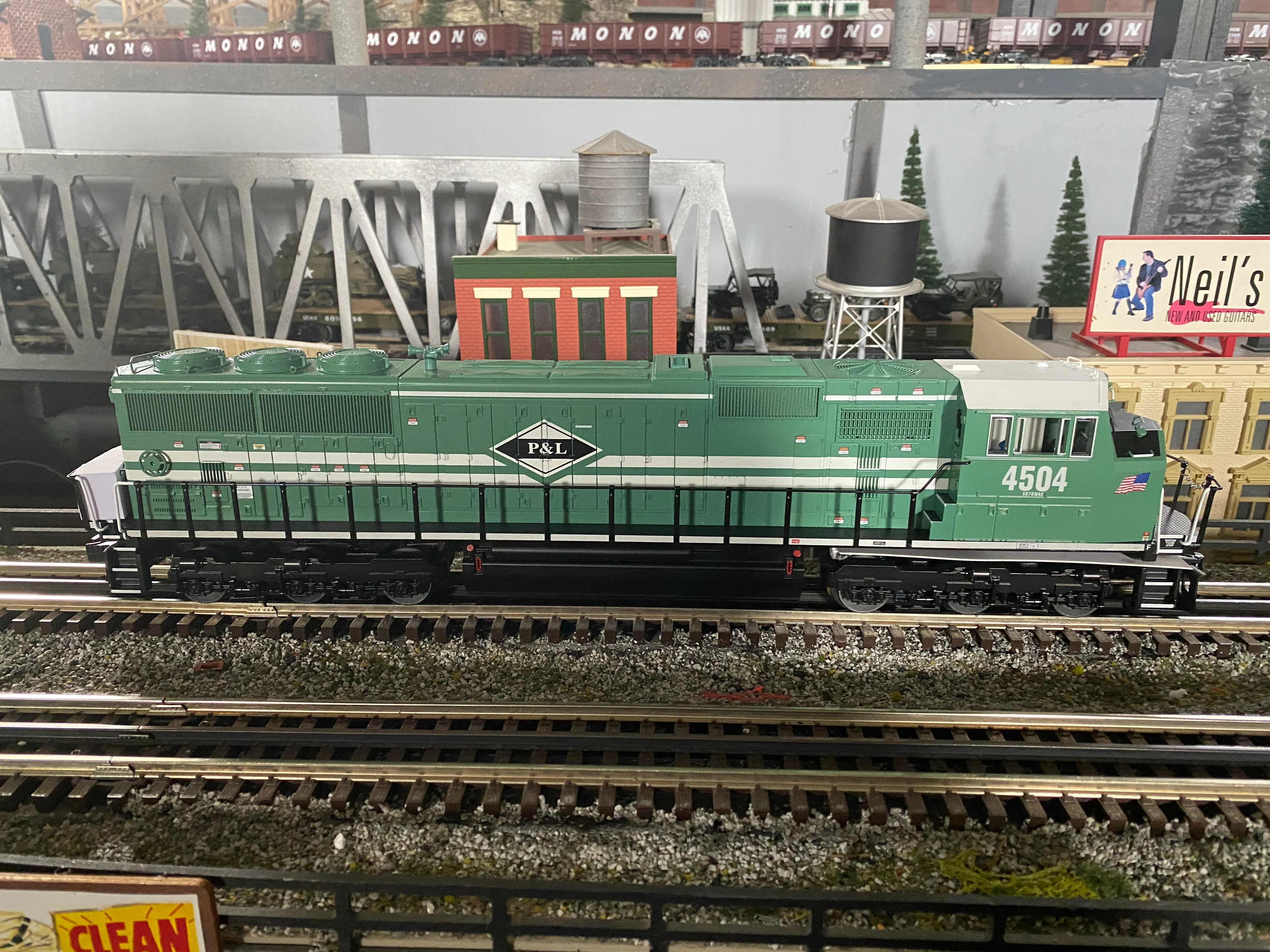 Lionel 2233072 - Legacy SD70MAC Diesel Locomotive "Paducah & Louisville" #4504