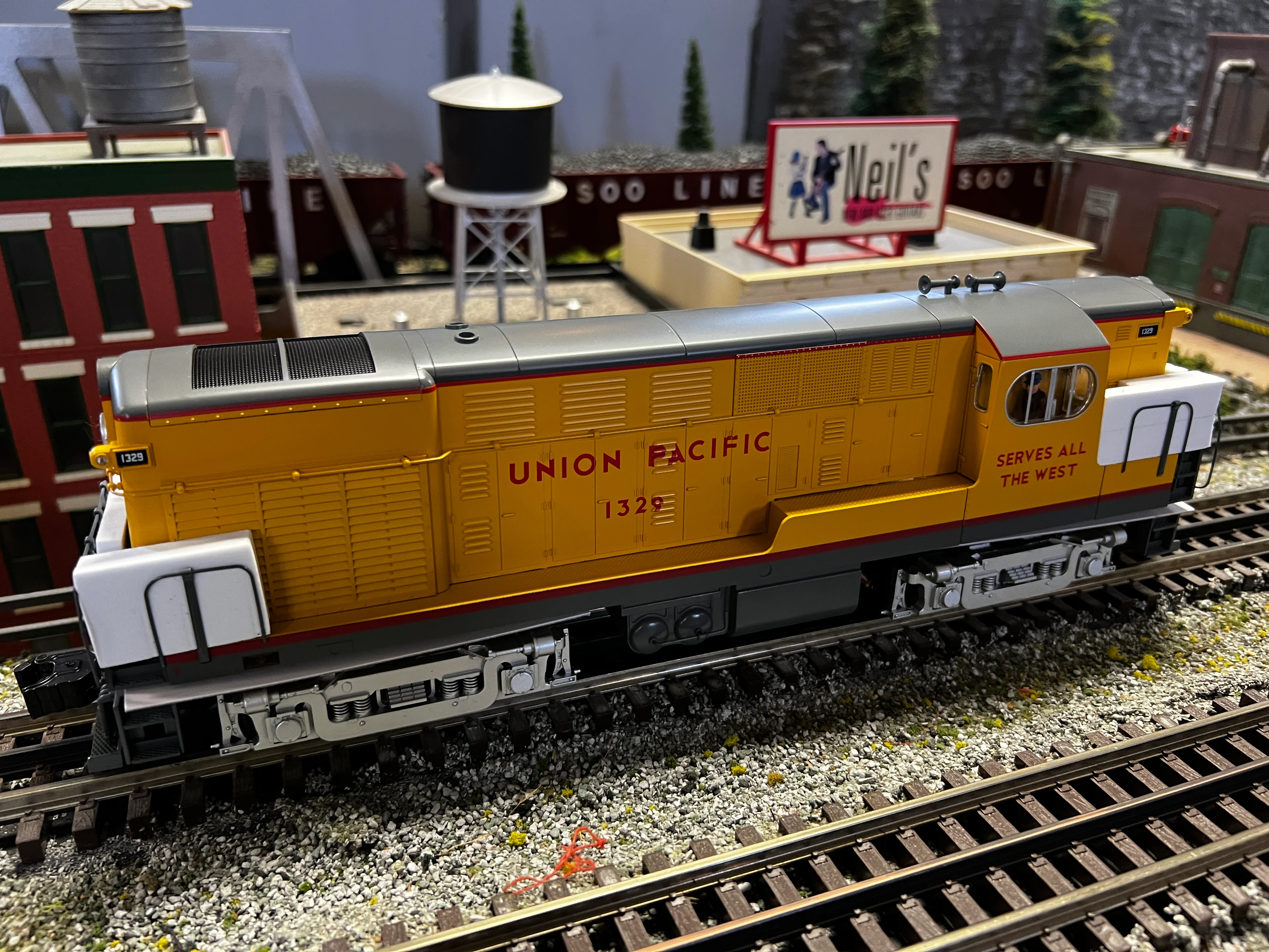 Lionel 2333302 - Legacy H15-44 Diesel Locomotive "Union Pacific" #1329 - Image 3