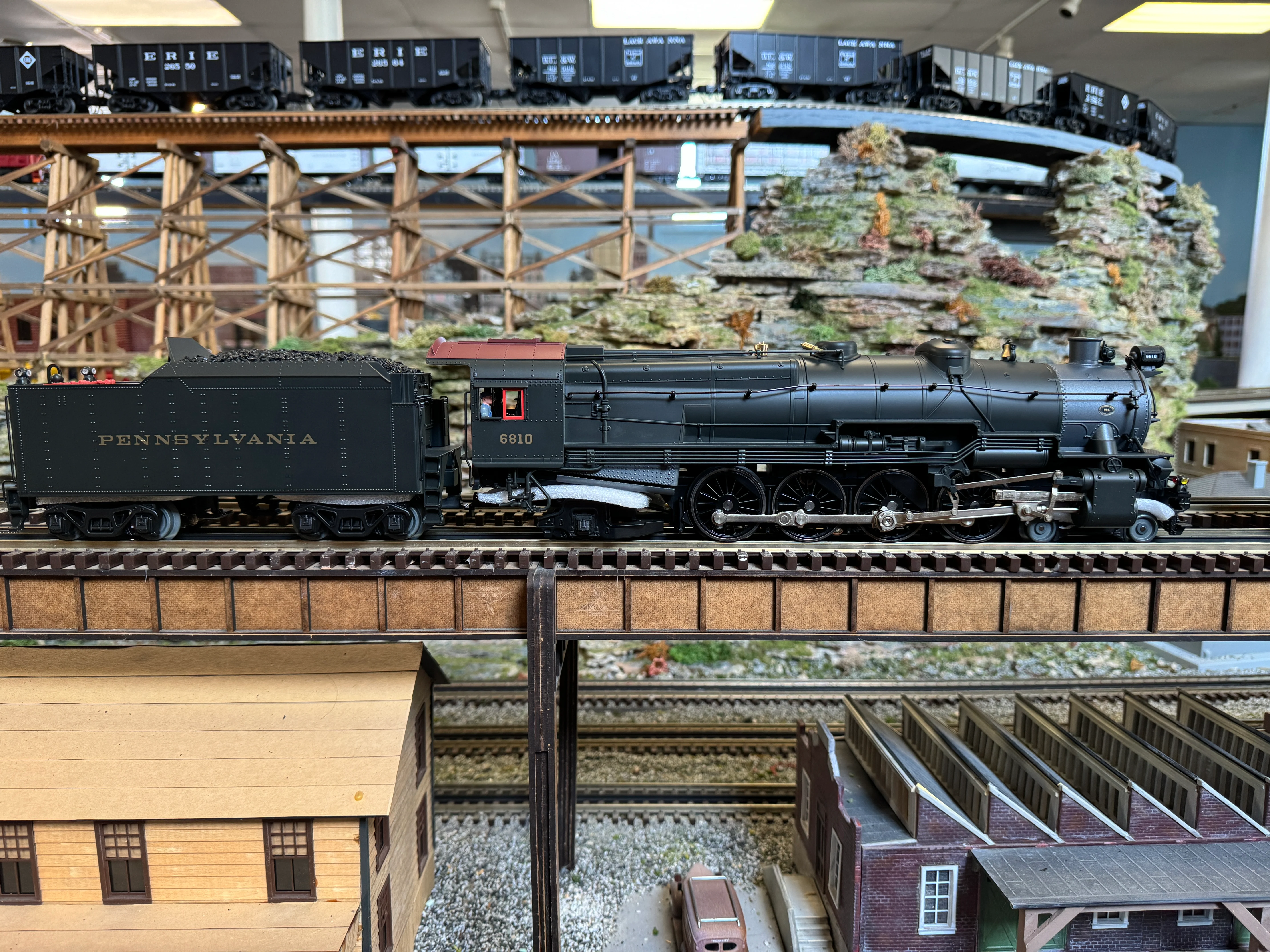 Lionel 2431410 - Legacy M1 Mountain Steam Engine "Pennsylvania" #6810 (Brunswick Green) - Image 4