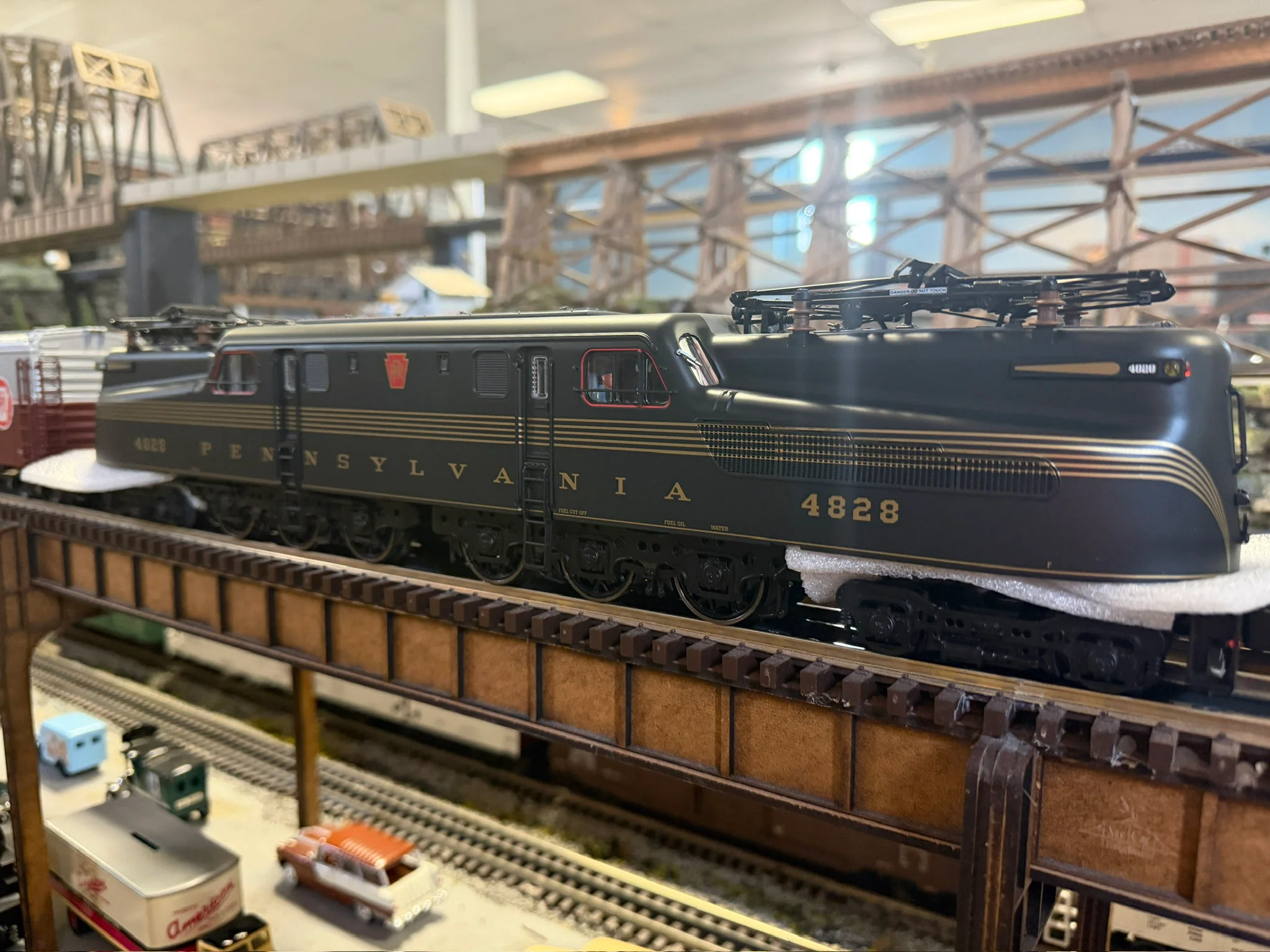 Lionel 2522010 - Vision Line - GG1 Freight Set "Pennsylvania" #4828 - Image 2
