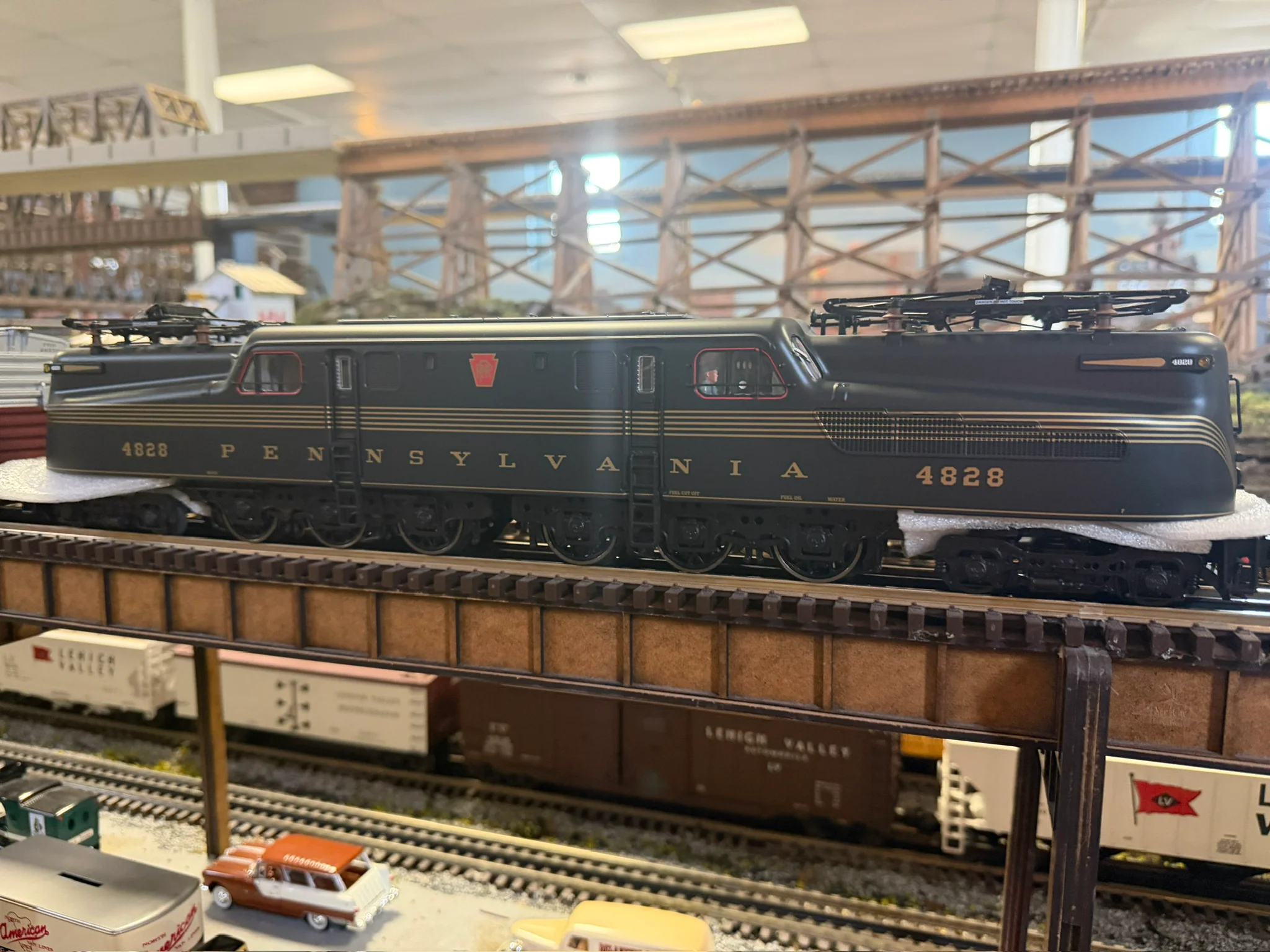 Lionel 2522010 - Vision Line - GG1 Freight Set "Pennsylvania" #4828 - Image 3