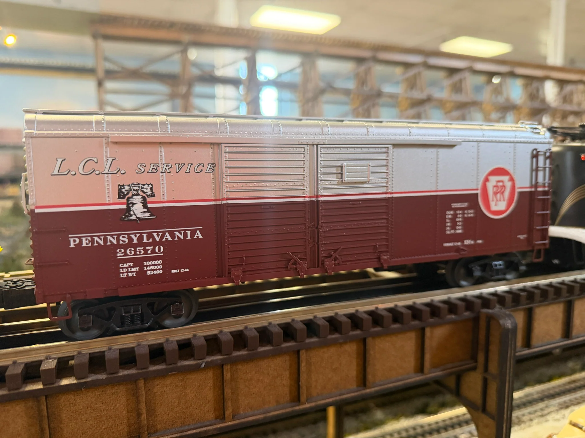 Lionel 2522010 - Vision Line - GG1 Freight Set "Pennsylvania" #4828 - Image 7