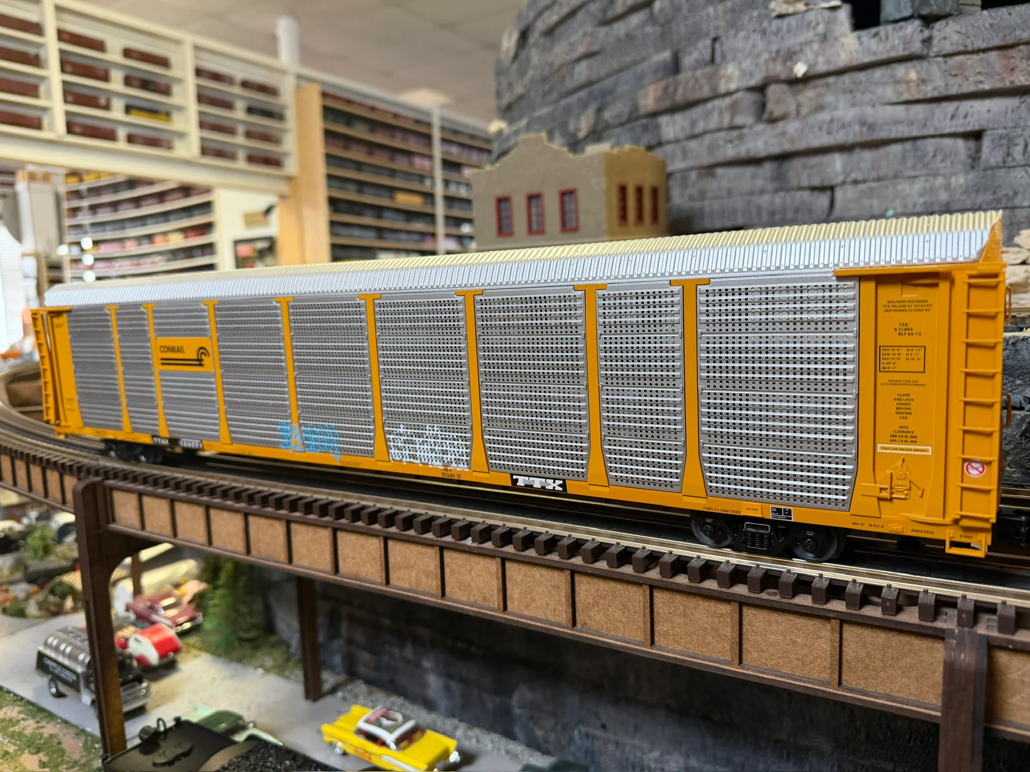 Lionel 2522070 - Legacy ES44 Autorack Set "Florida East Coast" - Image 13