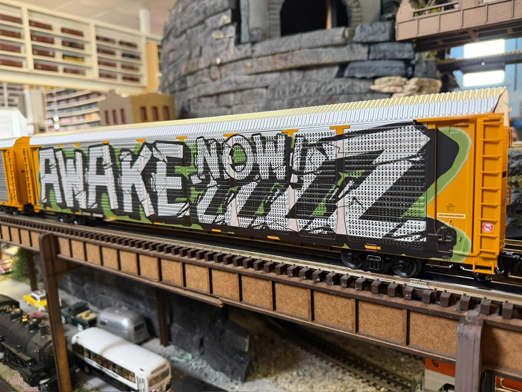 Lionel 2522070 - Legacy ES44 Autorack Set "Florida East Coast" - Image 16