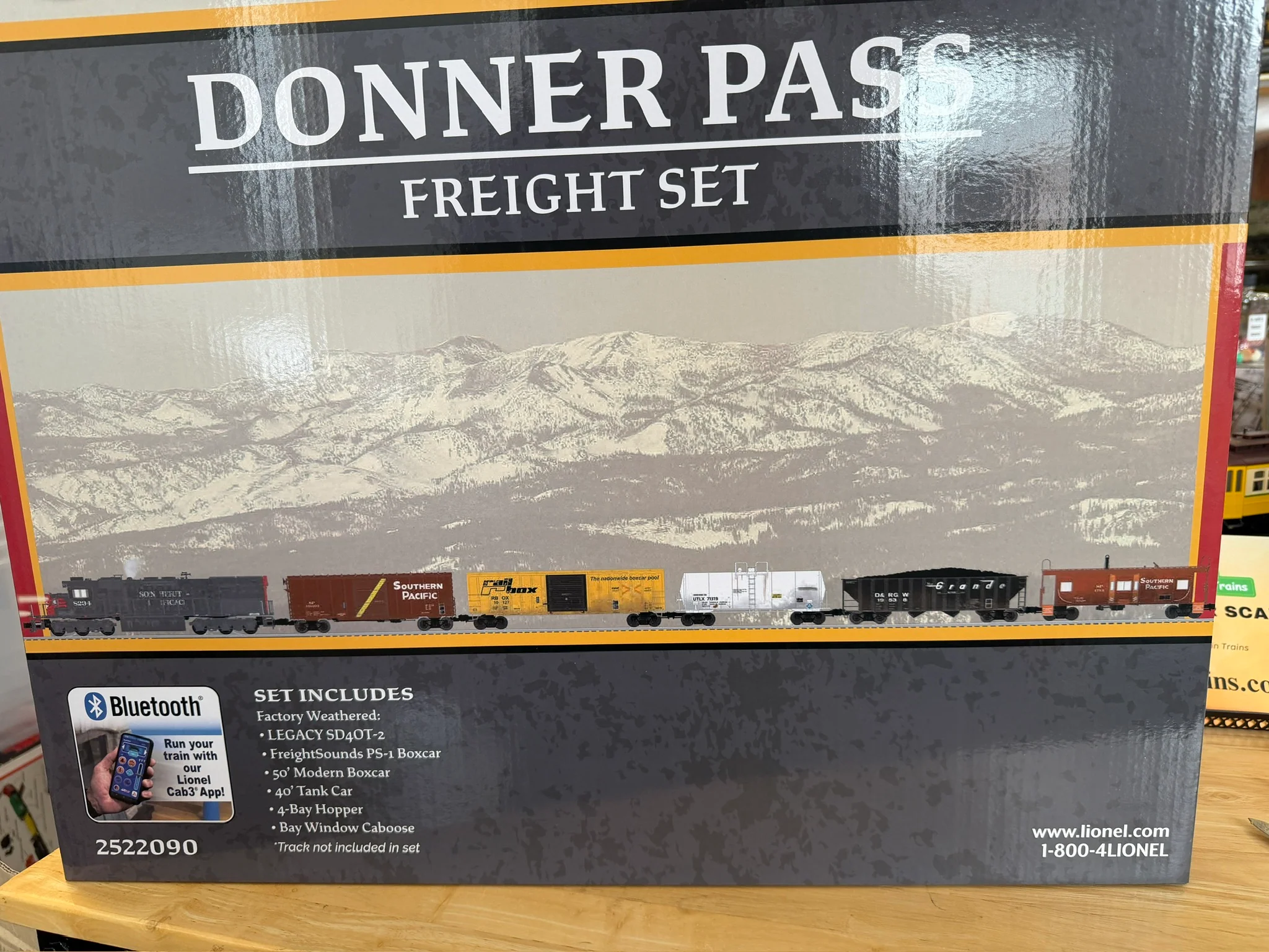 Lionel 2522090 - Legacy Donner Pass Freight Set "Southern Pacific" - Image 17