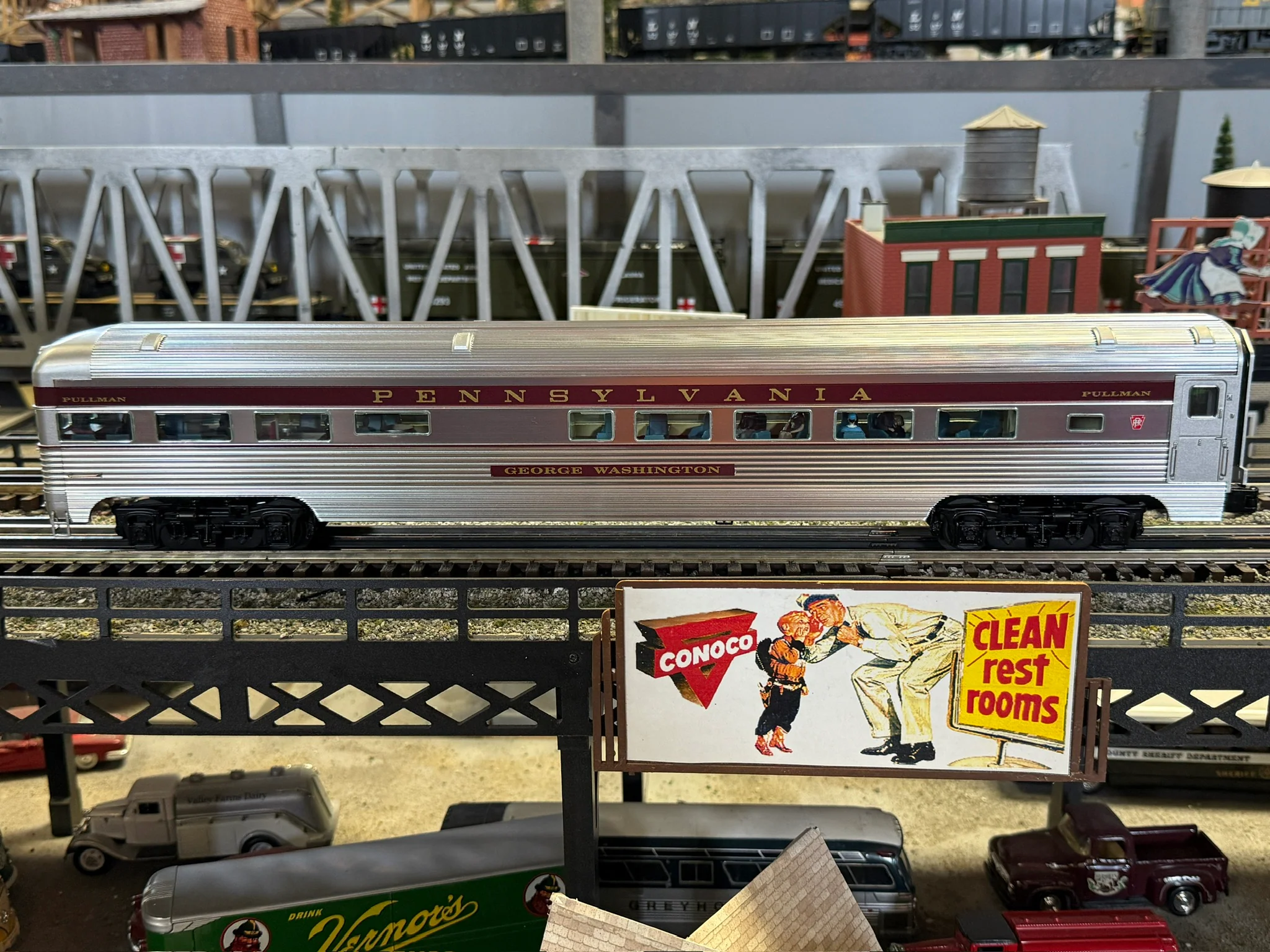 Lionel 2527090 - 18" Aluminum Passenger Car Set "Pennsylvania" (4-Car) Senator - Image 5