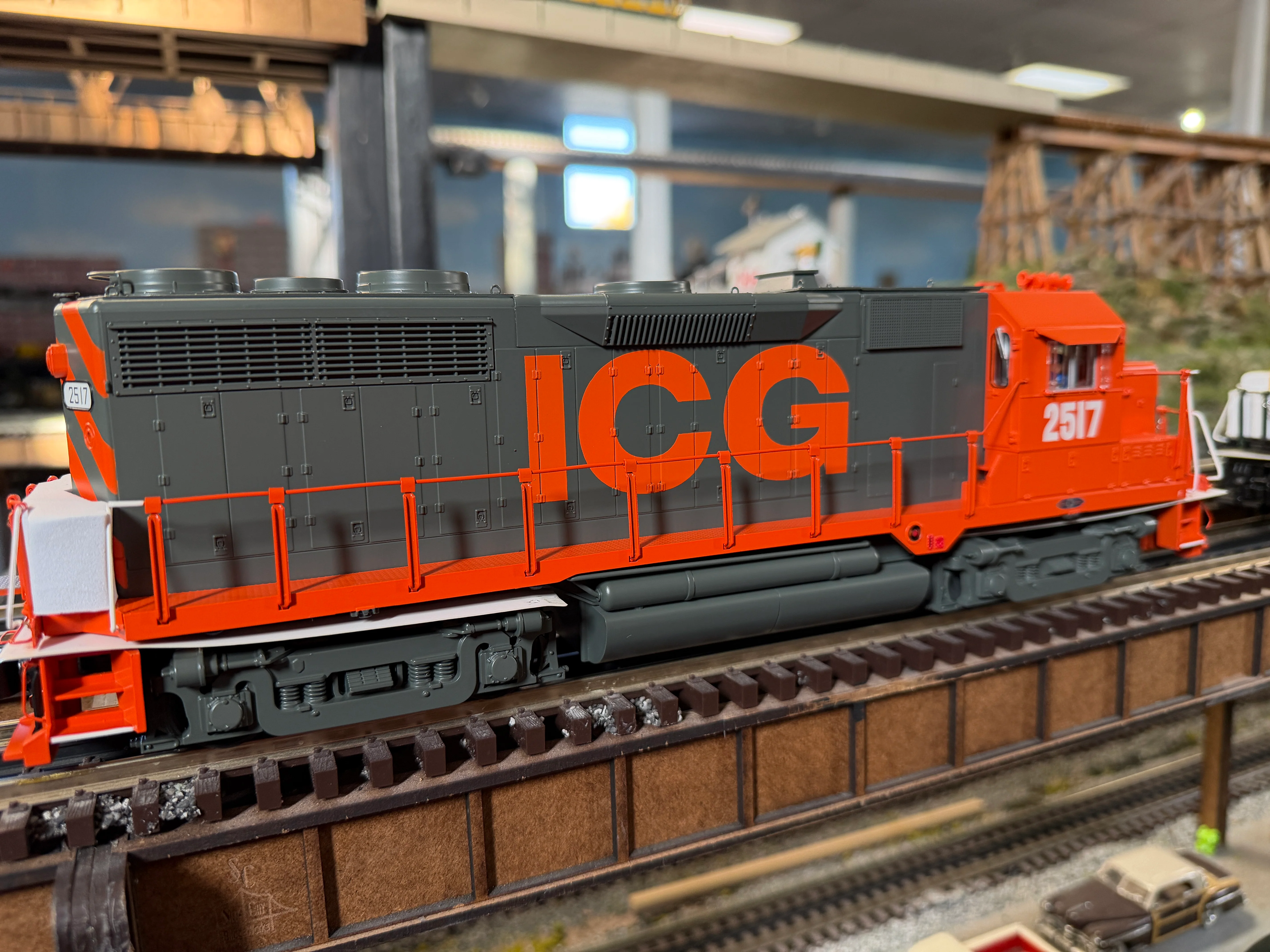 Lionel 2533792 - Legacy GP35 Diesel Locomotive "Illinois Central Gulf" #2520 - Image 5