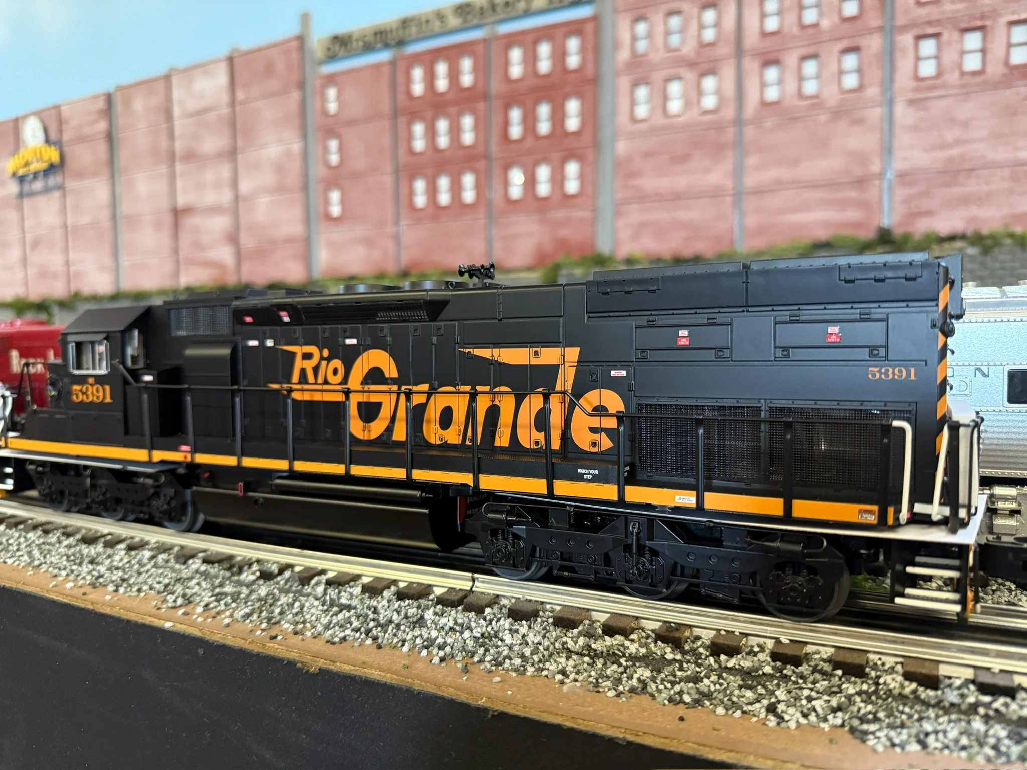 Lionel 2533861 - Legacy SD40T-2 Diesel Locomotive "Wheeling & Lake Erie" #5391 - Image 4