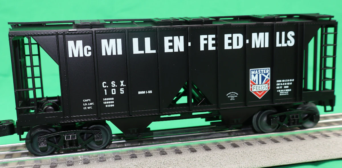 Lionel 2542102 - AC-2 Covered Hopper "McMillen Feed Mills" #105