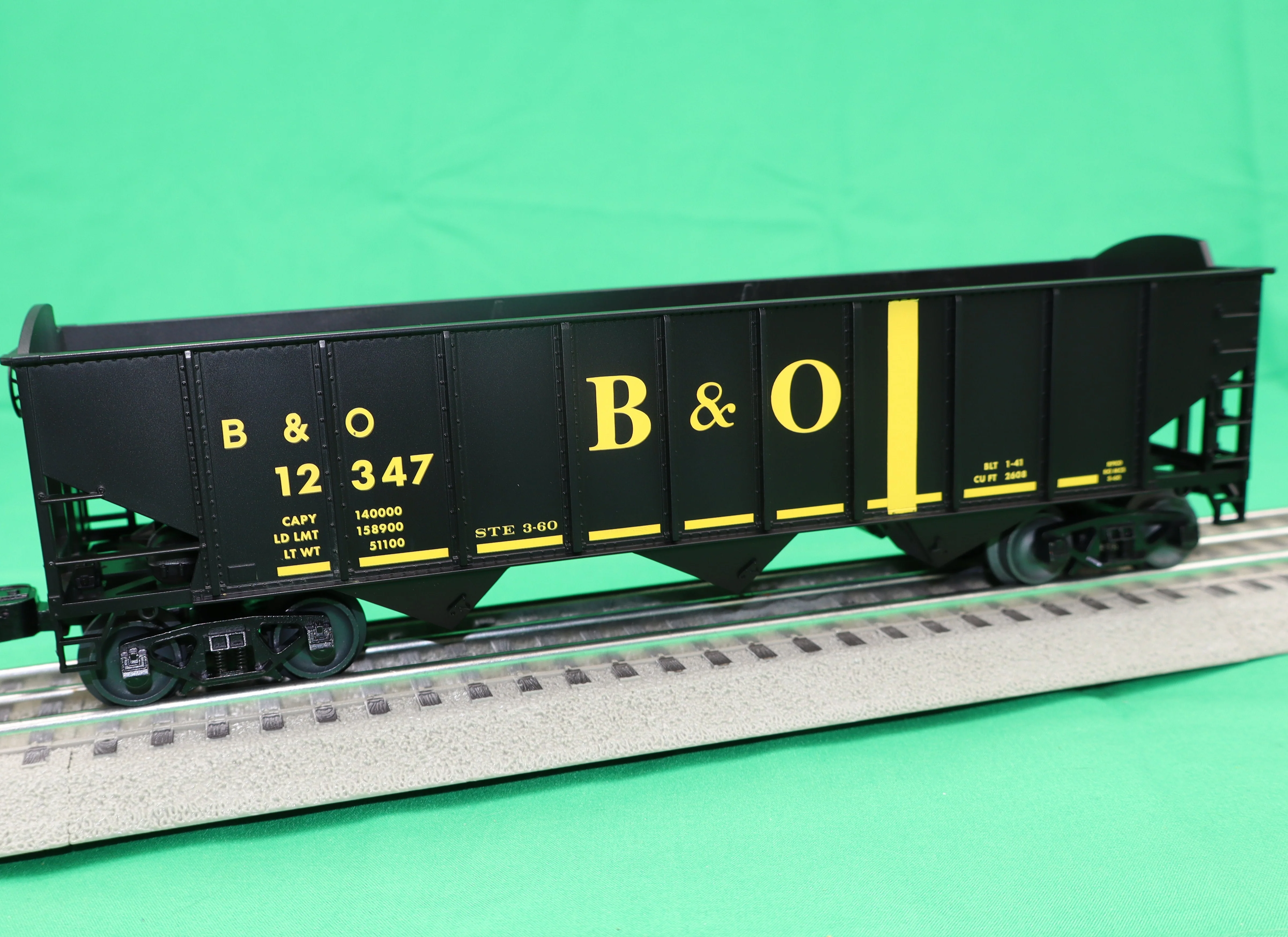 Lionel 2542209 - 3-Bay Hopper w/Peaked Ends "Baltimore & Ohio" #12347