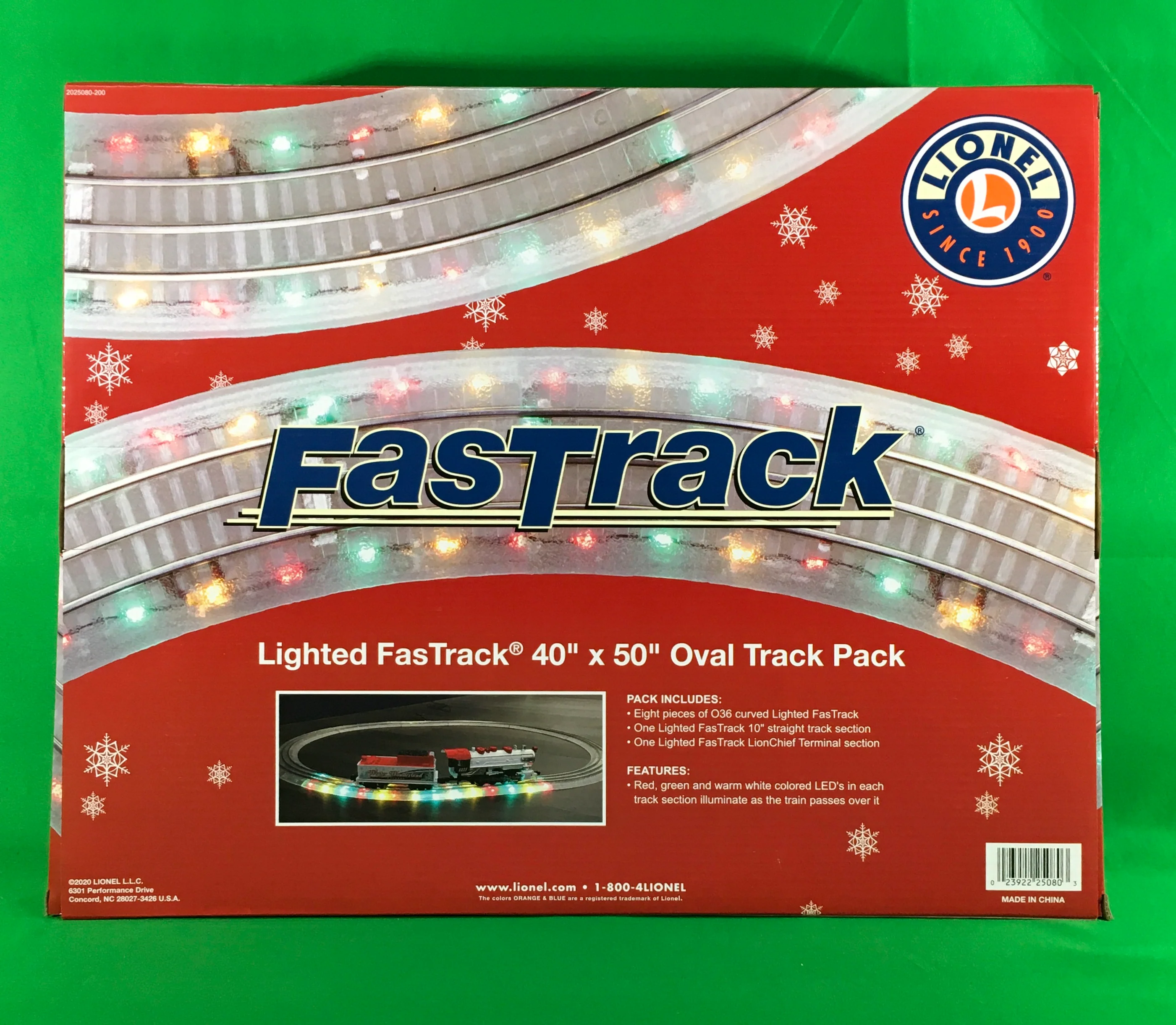 Lionel 2025080 - FasTrack - Lighted - 40 x 50 Oval Track Set - Image 2
