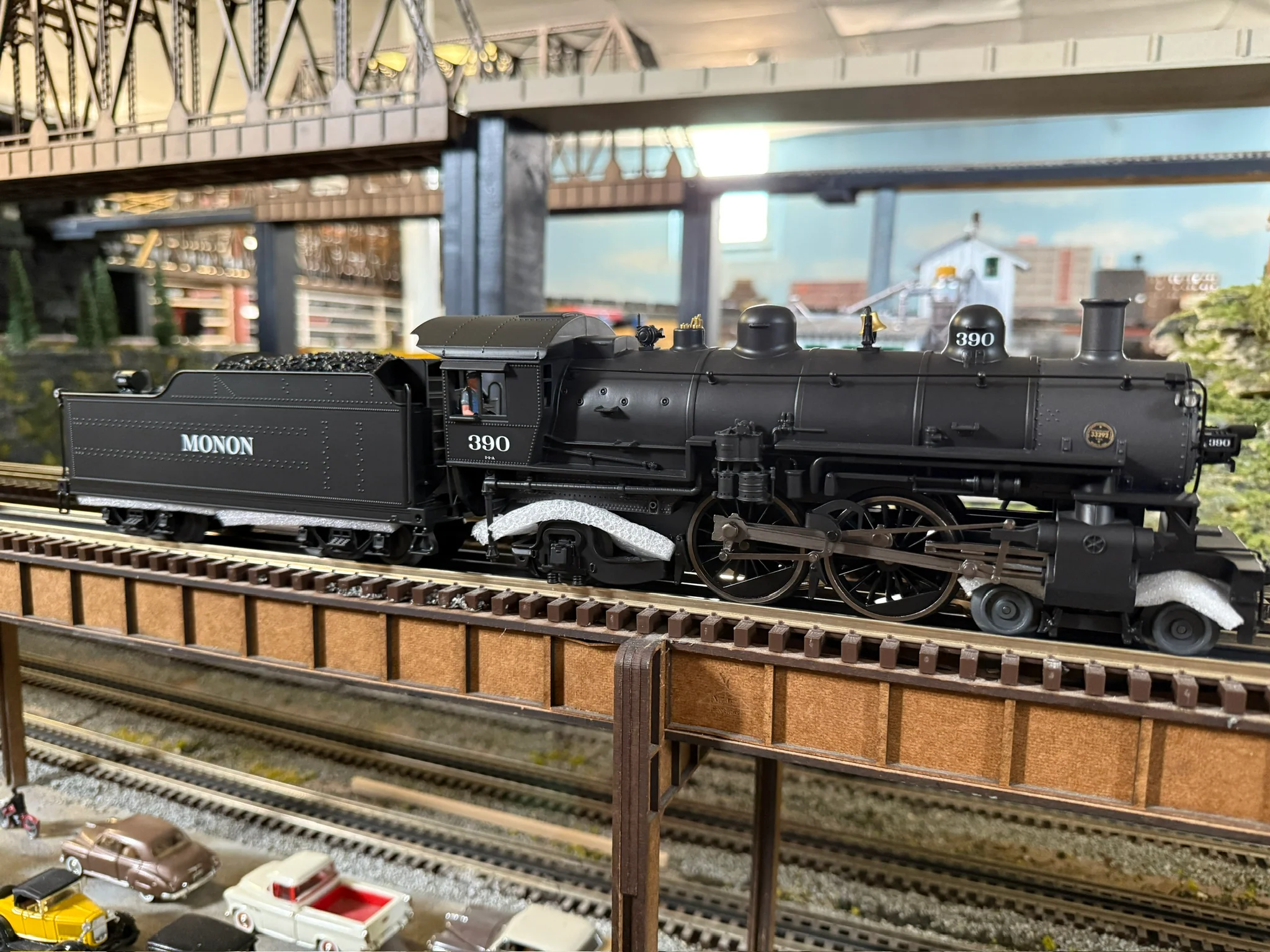 Lionel 2531890 - Legacy A6 Atlantic Steam Locomotive "Monon" #390 - Custom Run for MrMuffin'sTrains - Image 3
