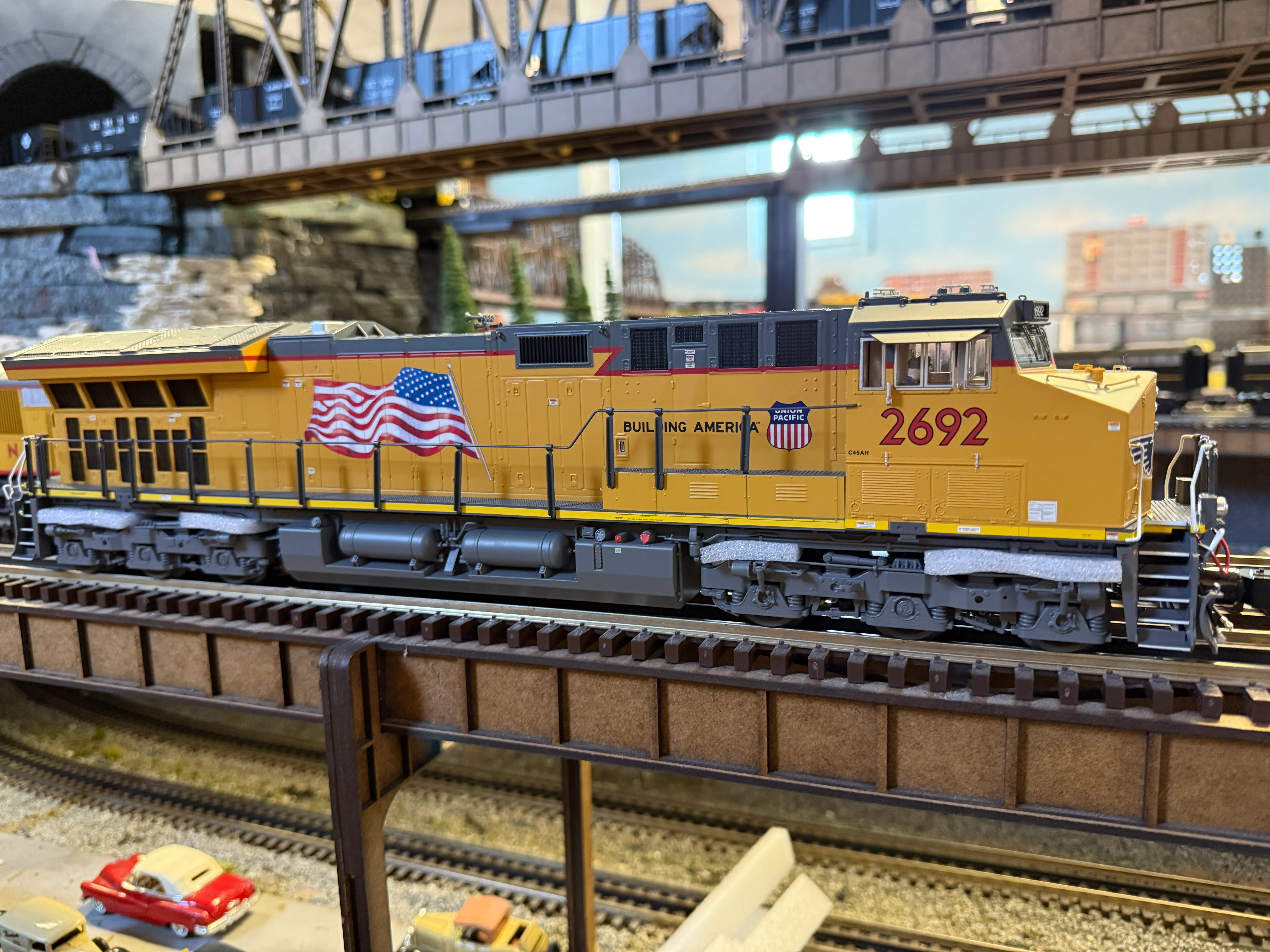 Lionel 2533501 - Legacy ET44AC Diesel Locomotive "Union Pacific" #2671 - Image 3
