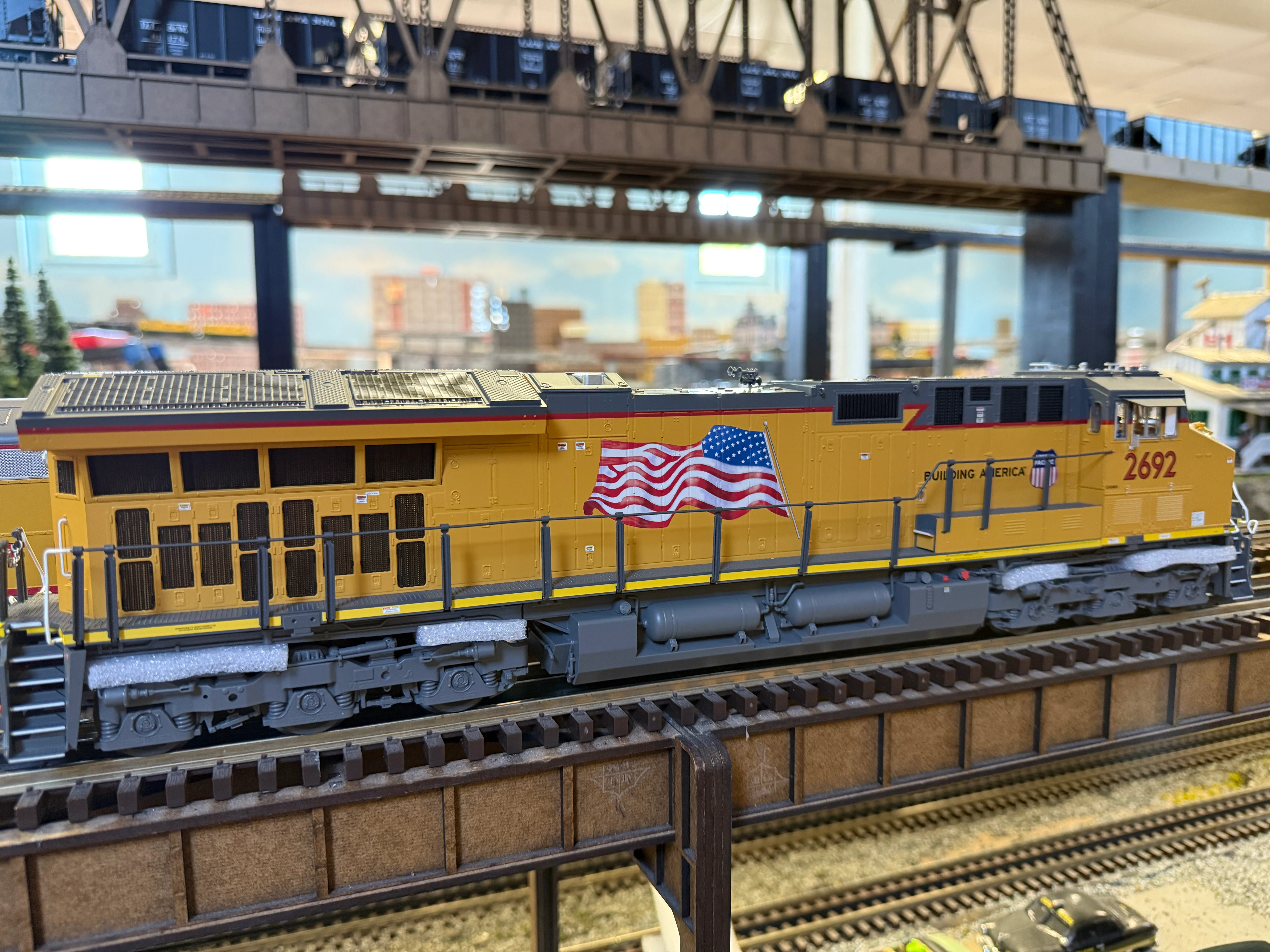 Lionel 2533501 - Legacy ET44AC Diesel Locomotive "Union Pacific" #2671 - Image 4