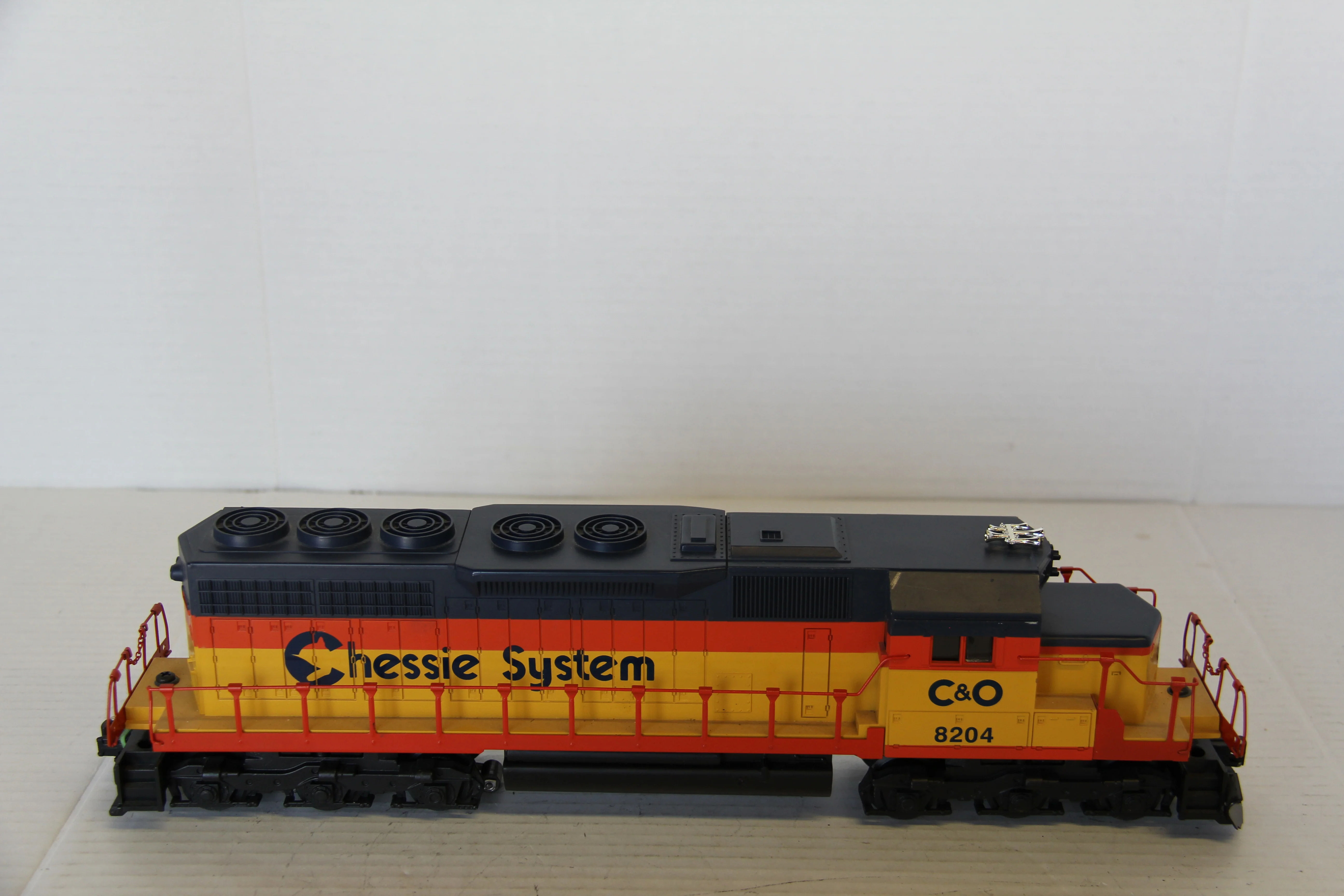 Lionel 6-18204 Chessie SD-40 Diesel Non Powered-Second hand-M7556