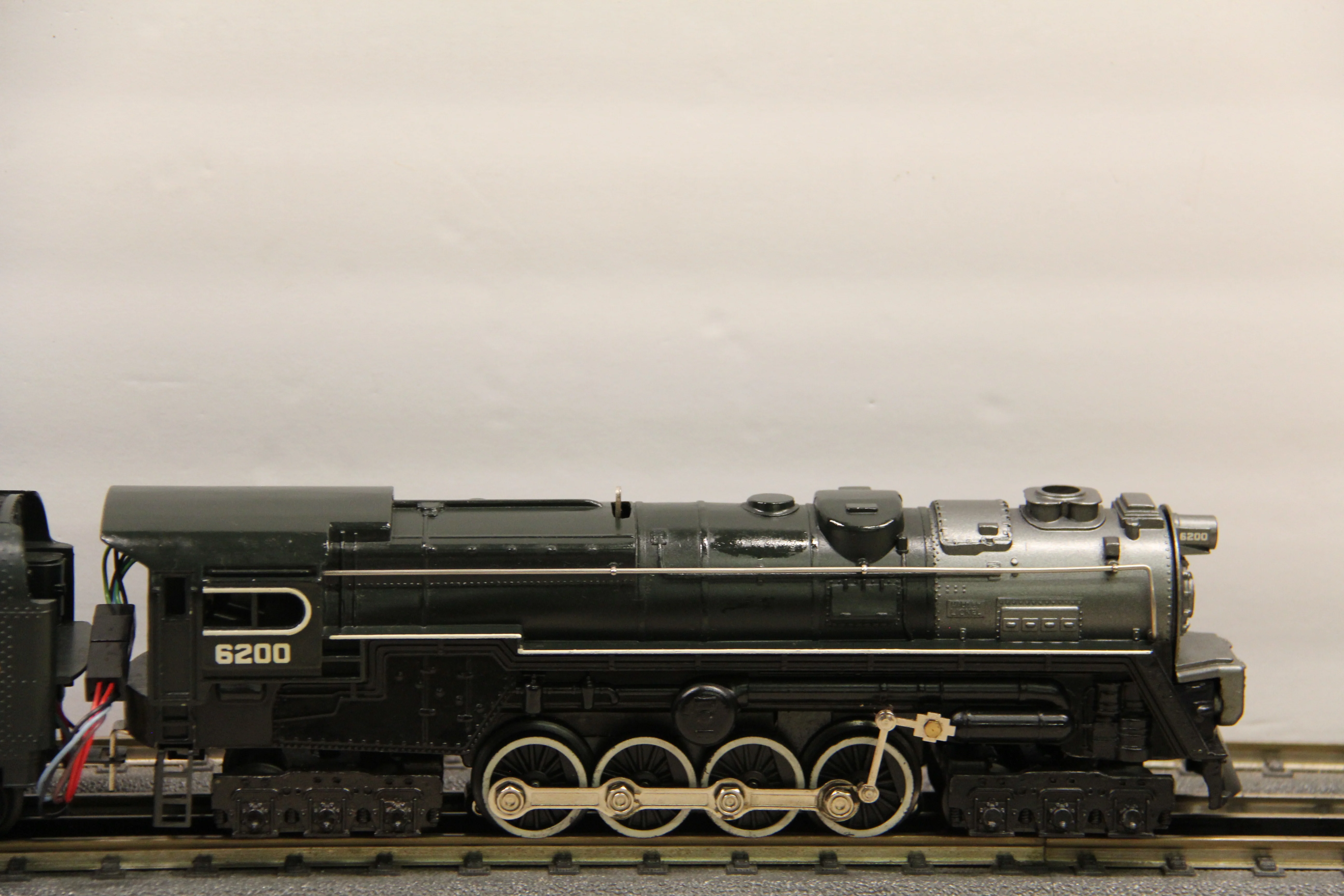 Lionel 6-8404 Pennsylvania S-2 6-8-6 Steam Turbine & Tender-Second hand-M7543 - Image 6