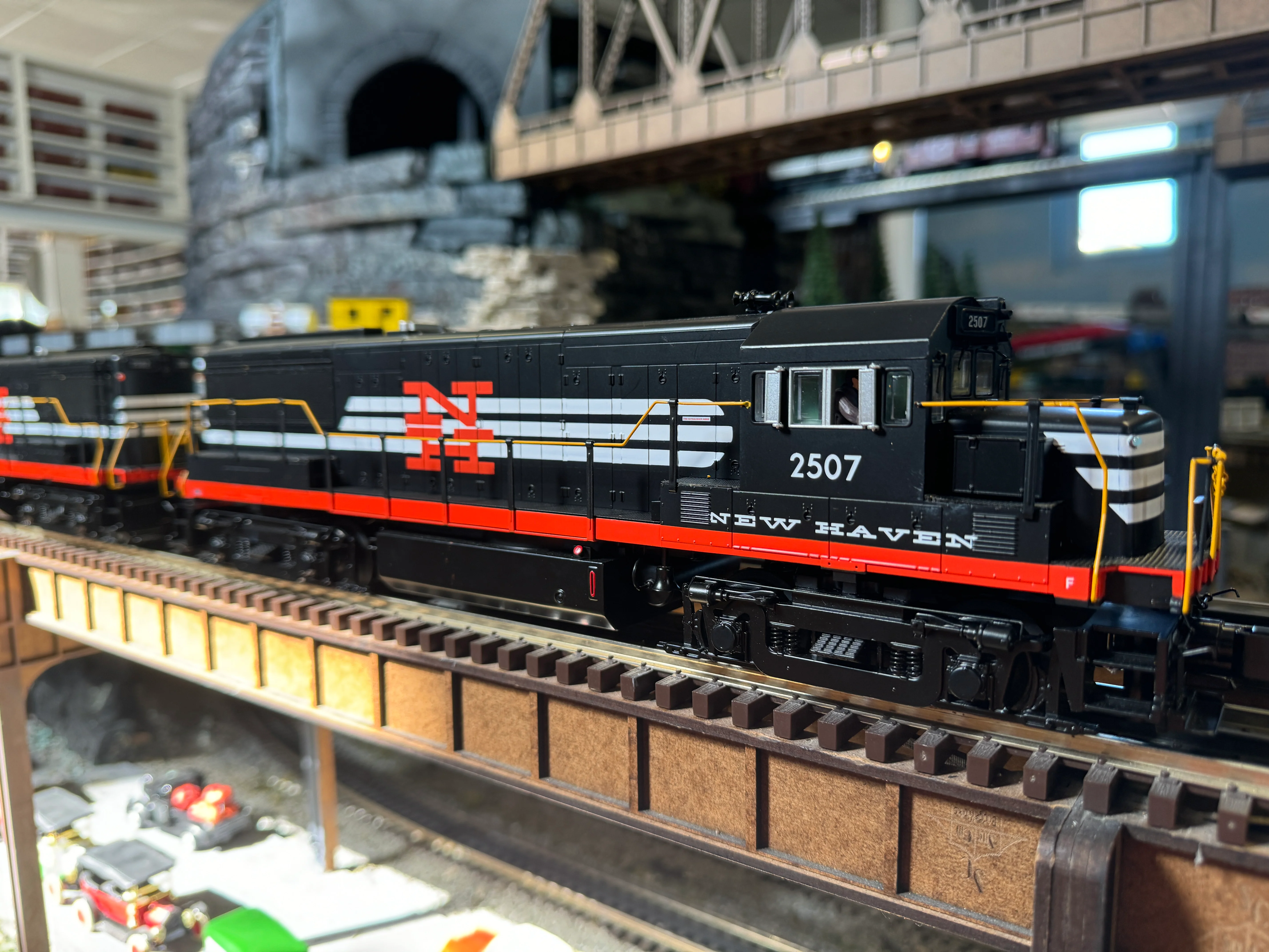 MTH 20-21845-1 - U25B Diesel Engine "New Haven" #2507 w/ PS3 - Image 3