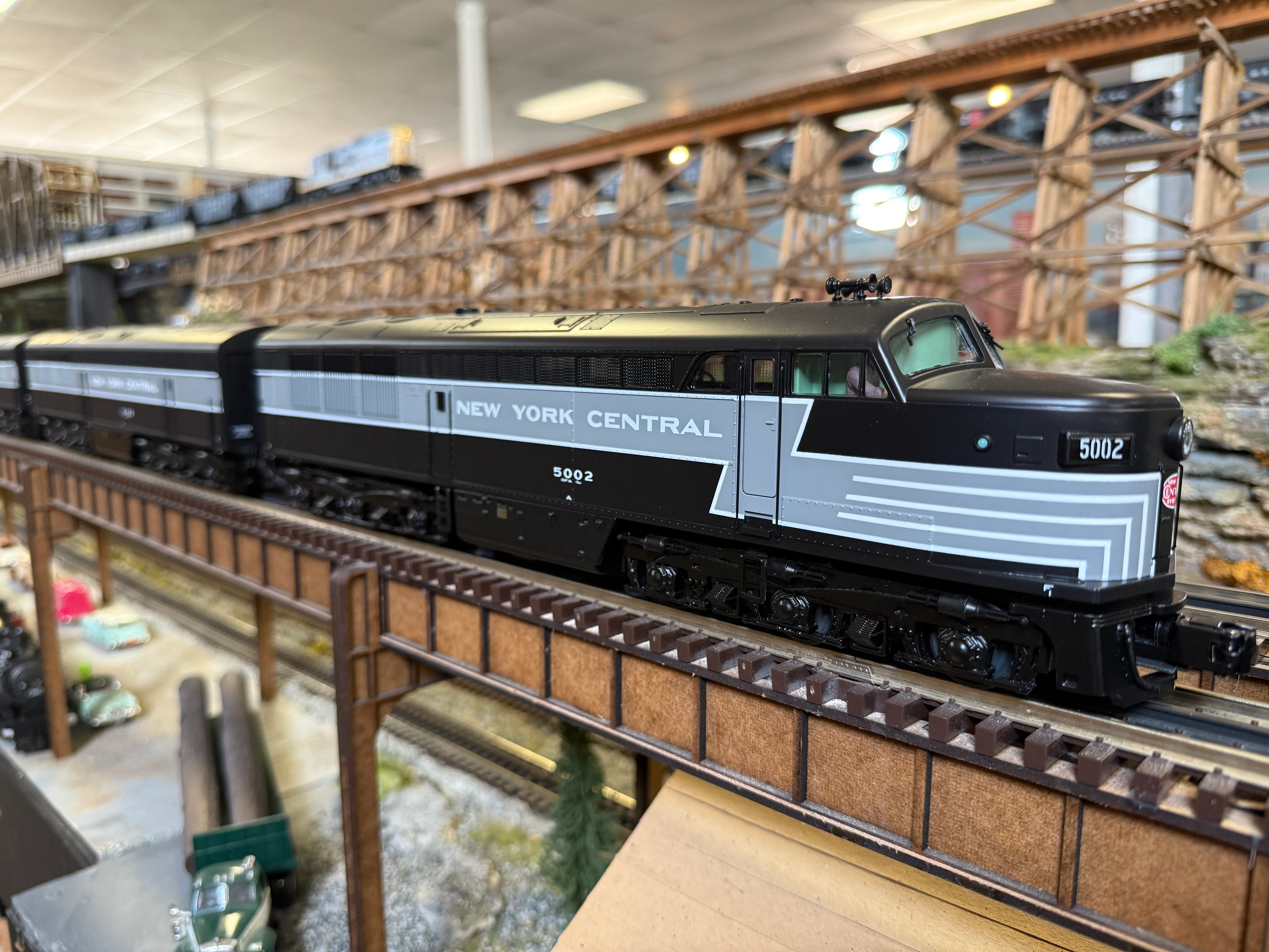 MTH 20-21851-1 - FM Erie Built AB Diesel Set "New York Central" #5002/5100 w/ PS3 - Image 2