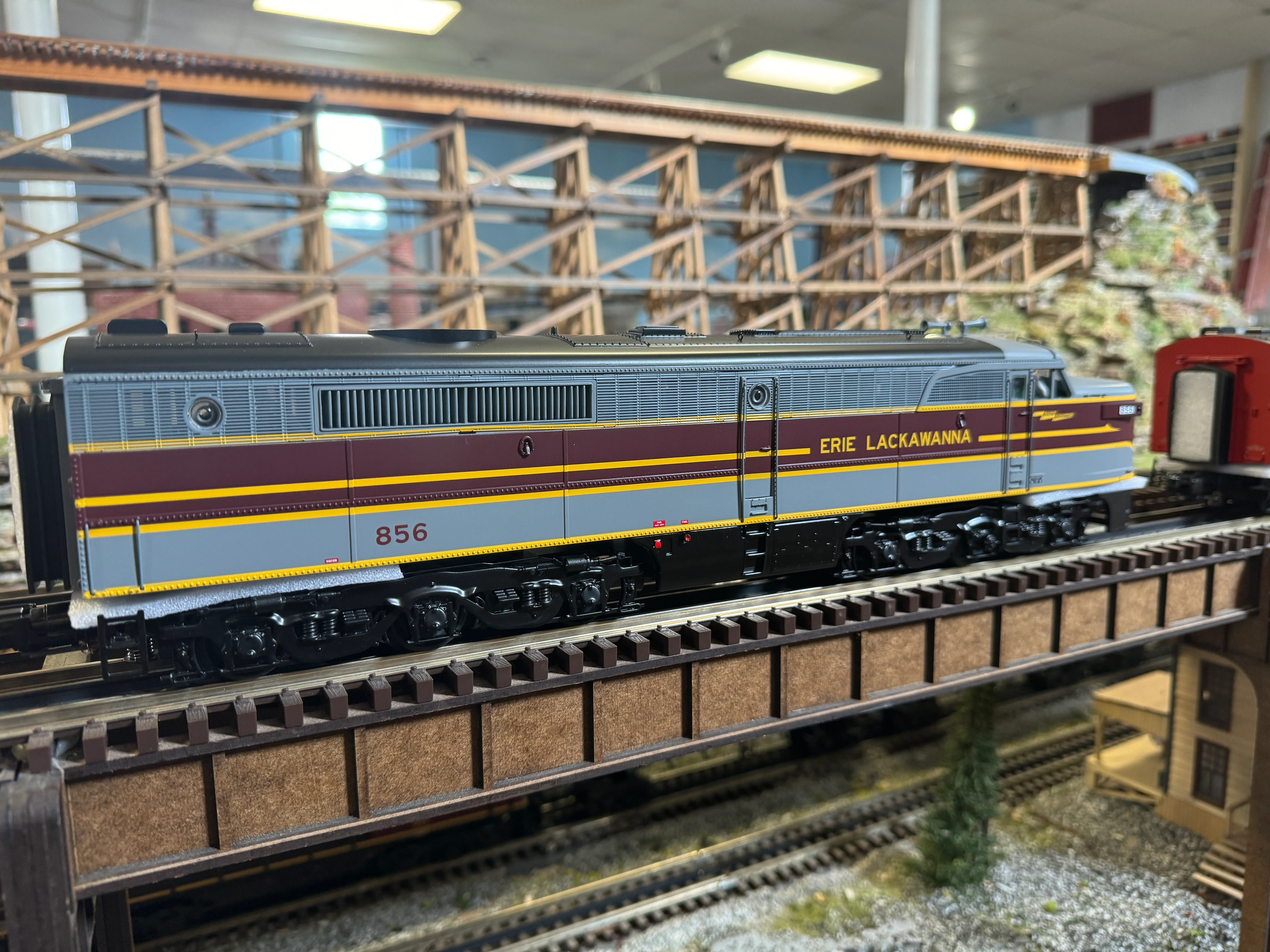MTH 20-21867-1 - Alco PA A Unit Diesel Locomotive "Erie Lackawanna" #859 w/ PS3 - Image 3