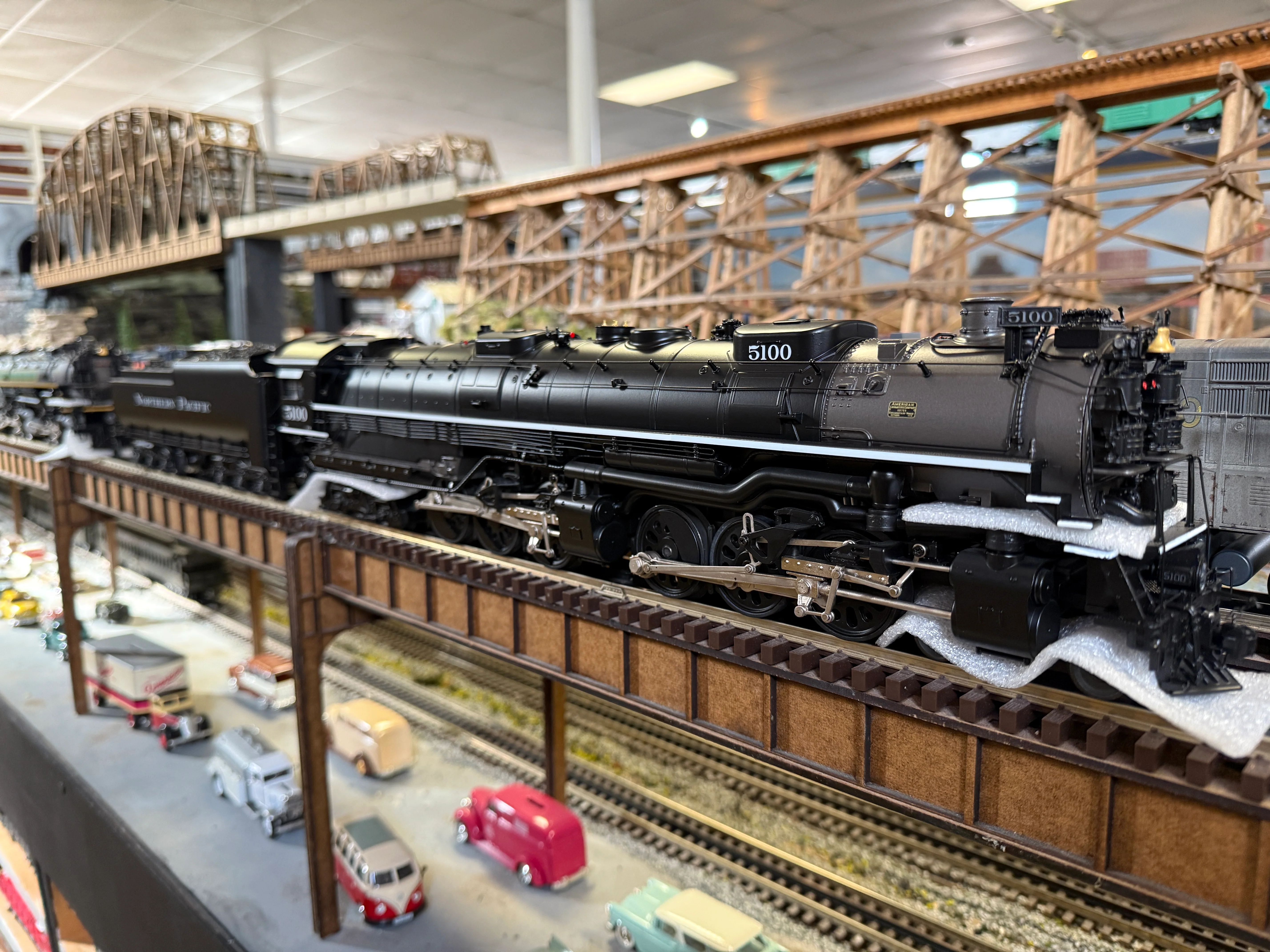 MTH 20-3939-1 - 4-6-6-4 Z-6 Challenger Steam Engine "Northern Pacific" #5100 w/ PS3 - Image 2