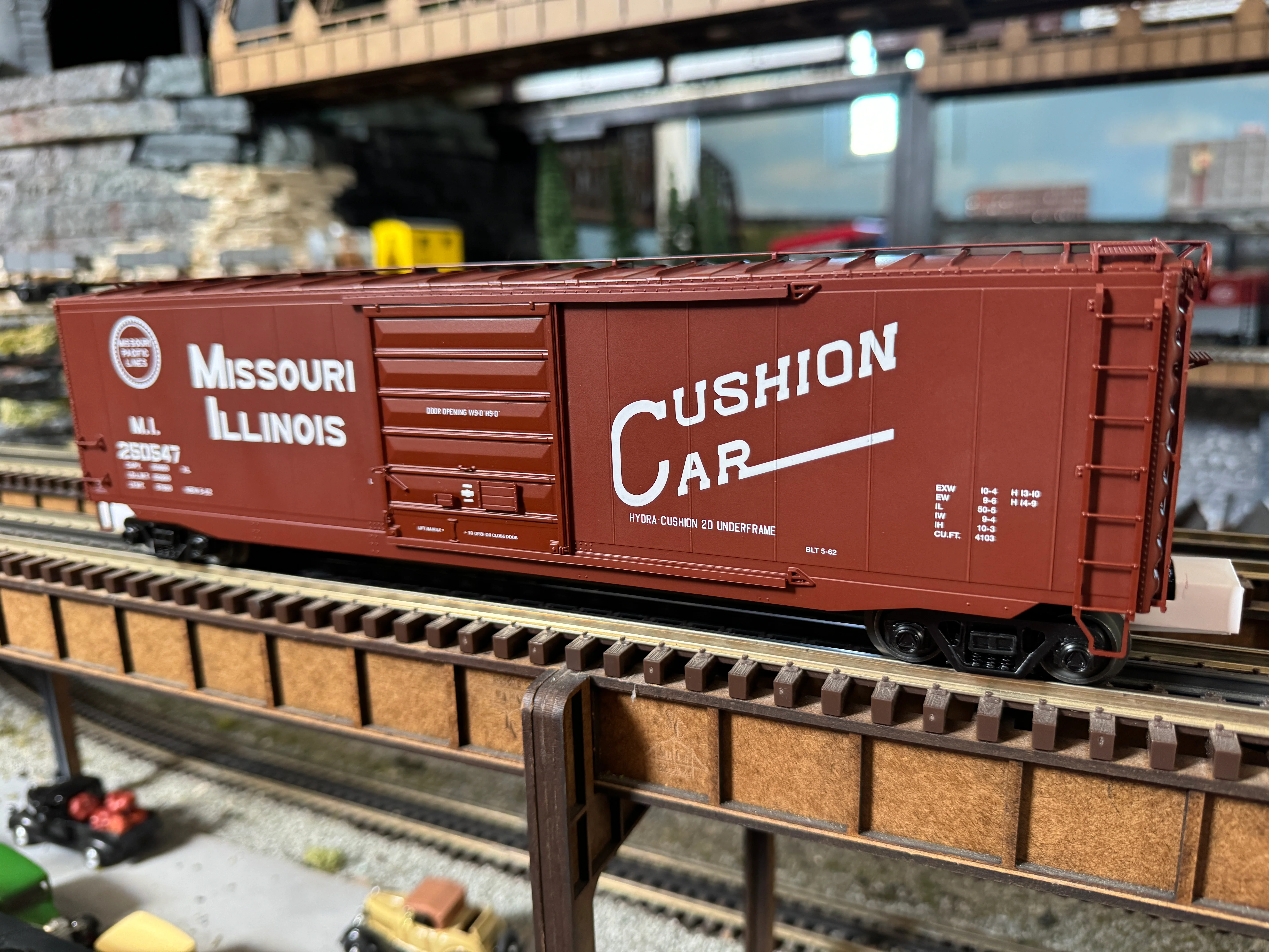 MTH 20-99384 - 50’ PS-1 Box Car w/Pullman Standard Door "Missouri Pacific" #250547 - Custom Run for Berwyn’s - Image 3