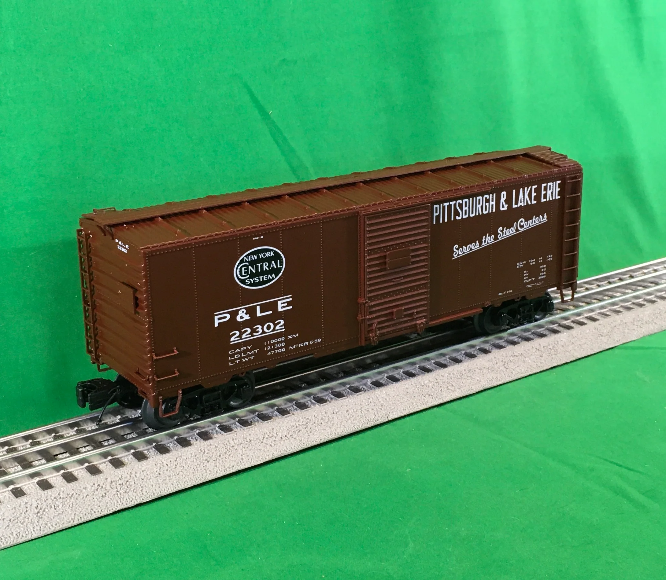 MTH 20-99412 - 40' AAR Box Car "New York Central / Pittsburgh & Lake Erie" #22302 - Custom Run for MrMuffin'sTrains - Image 3