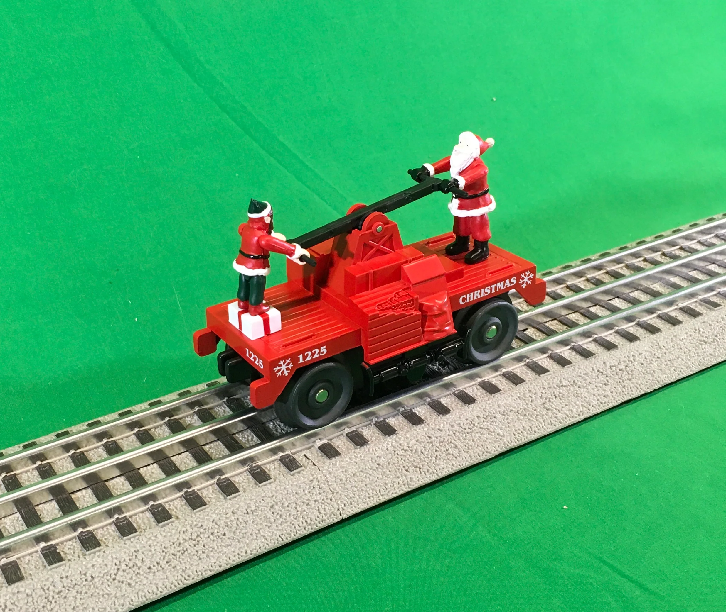 MTH 30-5234 - Operating Hand Car "Christmas" #1225 (Red) - Image 2