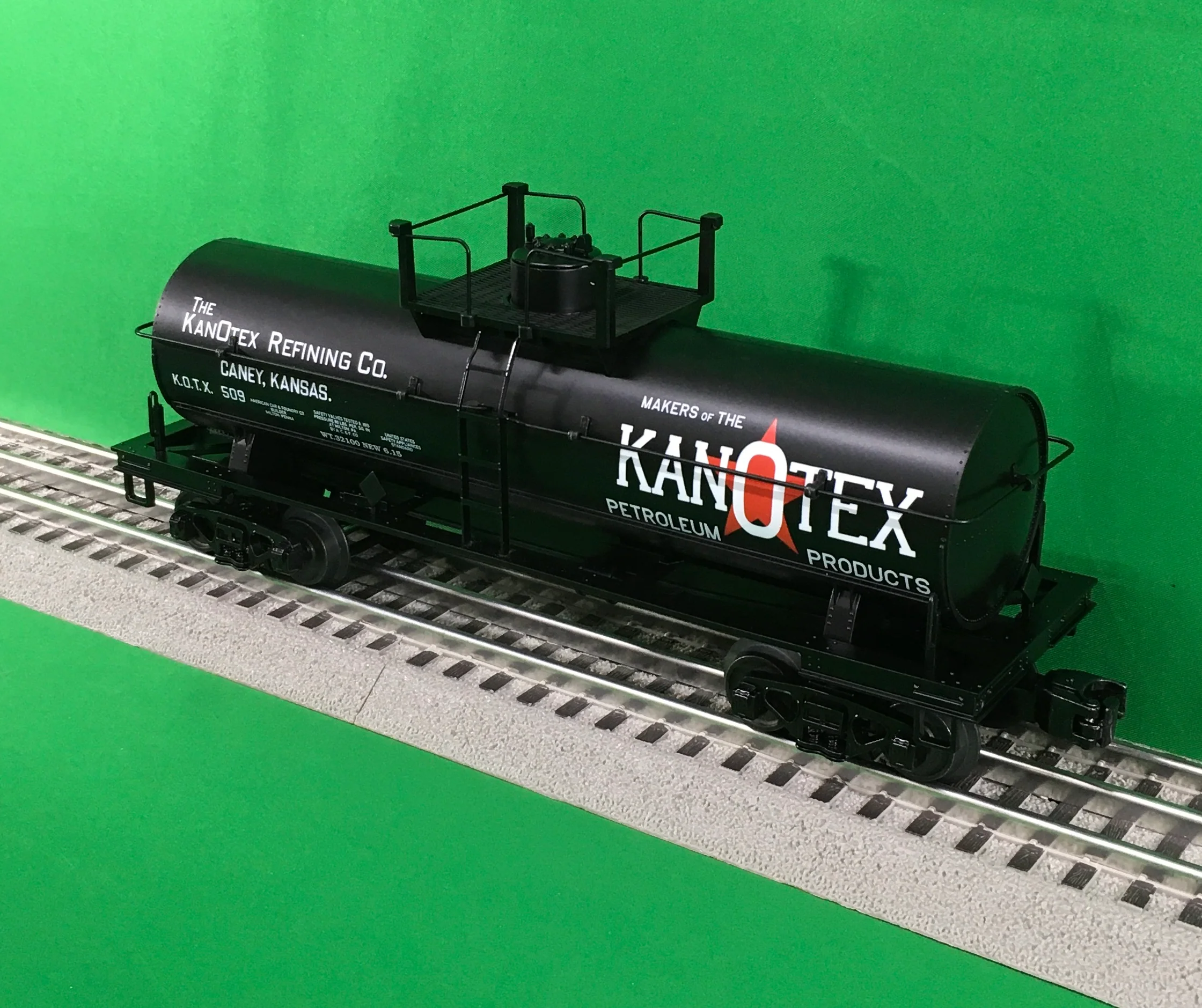 MTH 30-73612 - Tank Car "Kanotex Refining" #509